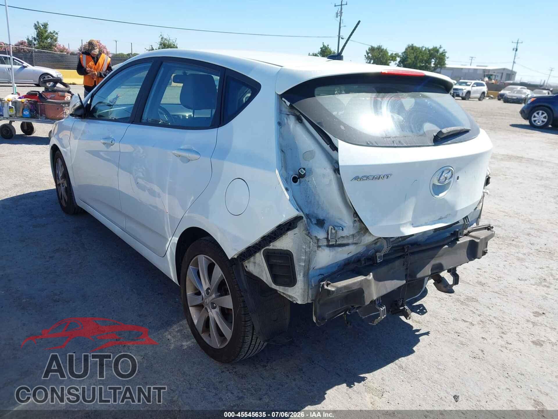 HYUNDAI ACCENT 2013 - KMHCU5AE9DU074231