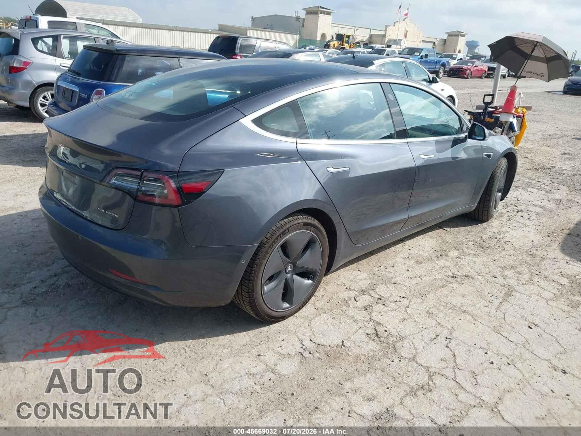 TESLA MODEL 3 2018 - 5YJ3E1EB2JF145722
