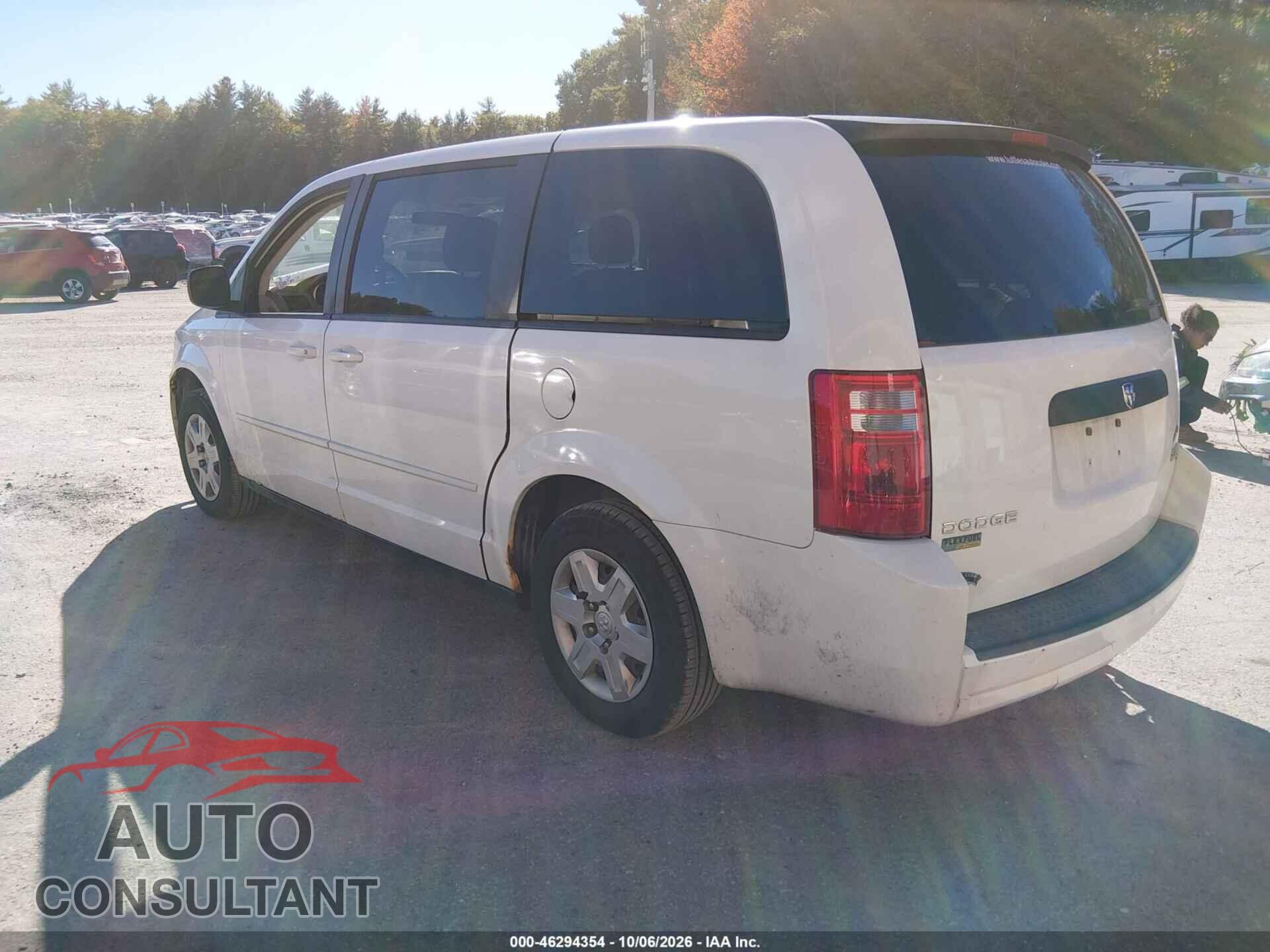 DODGE GRAND CARAVAN 2010 - 2D4RN4DE3AR334832