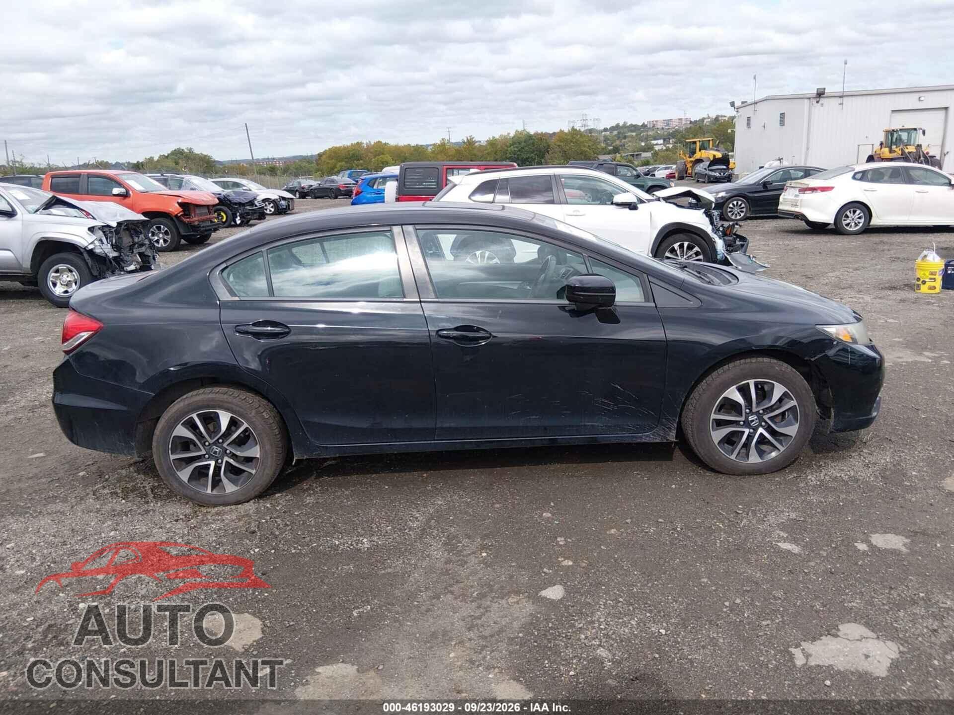 HONDA CIVIC 2015 - 19XFB2F84FE249513