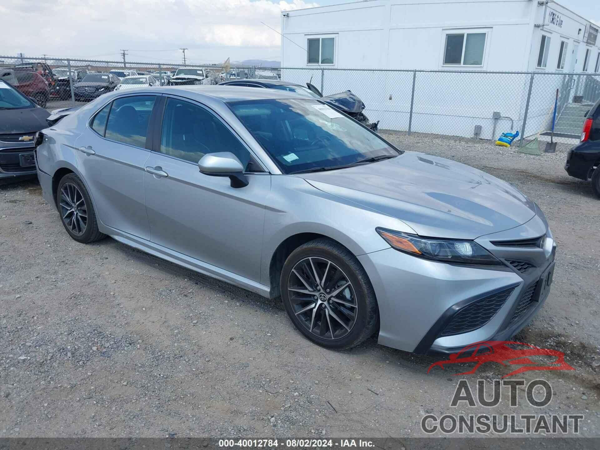 TOYOTA CAMRY 2021 - 4T1G11AK1MU488709
