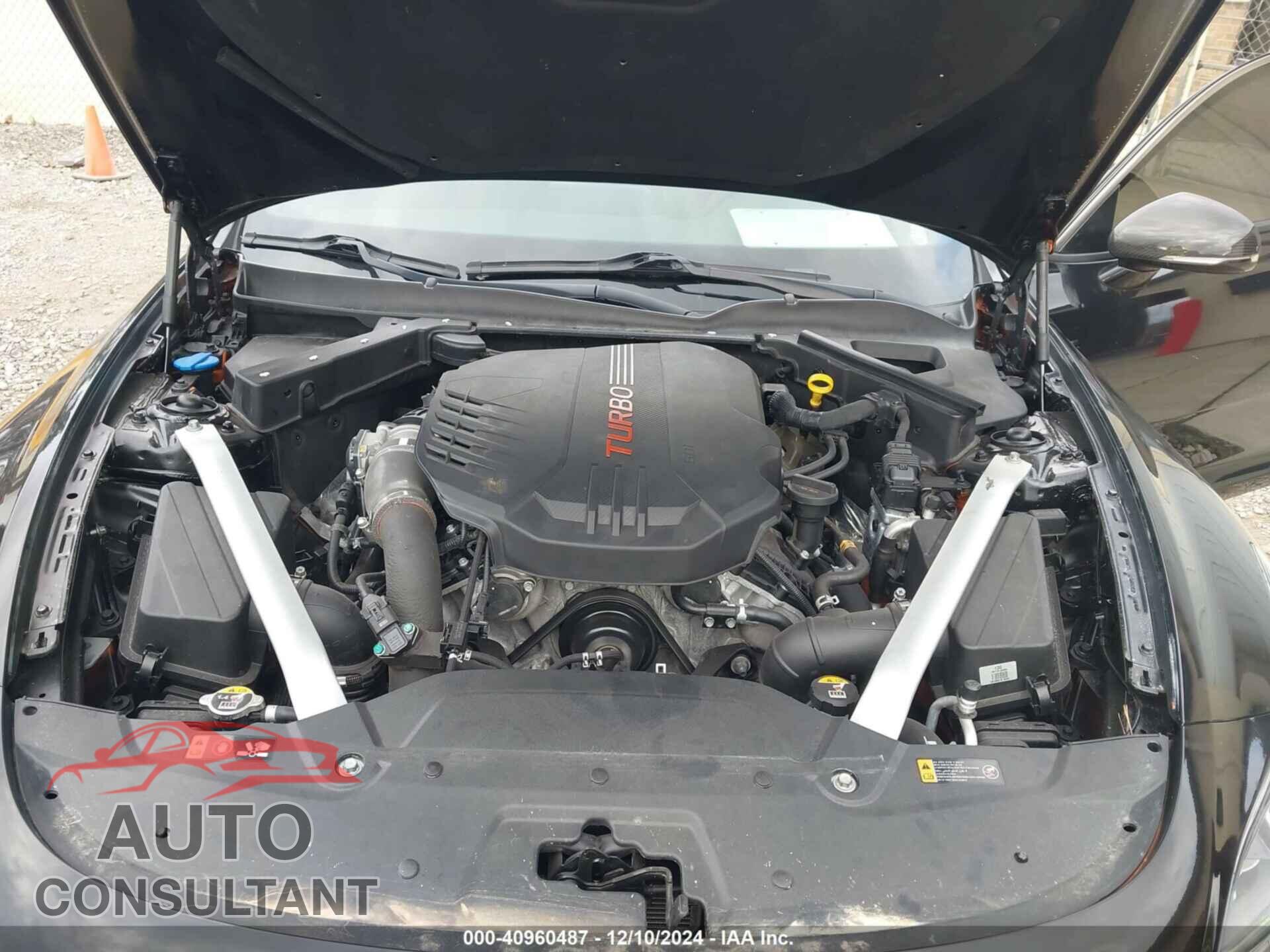 KIA STINGER 2019 - KNAE35LC7K6070754