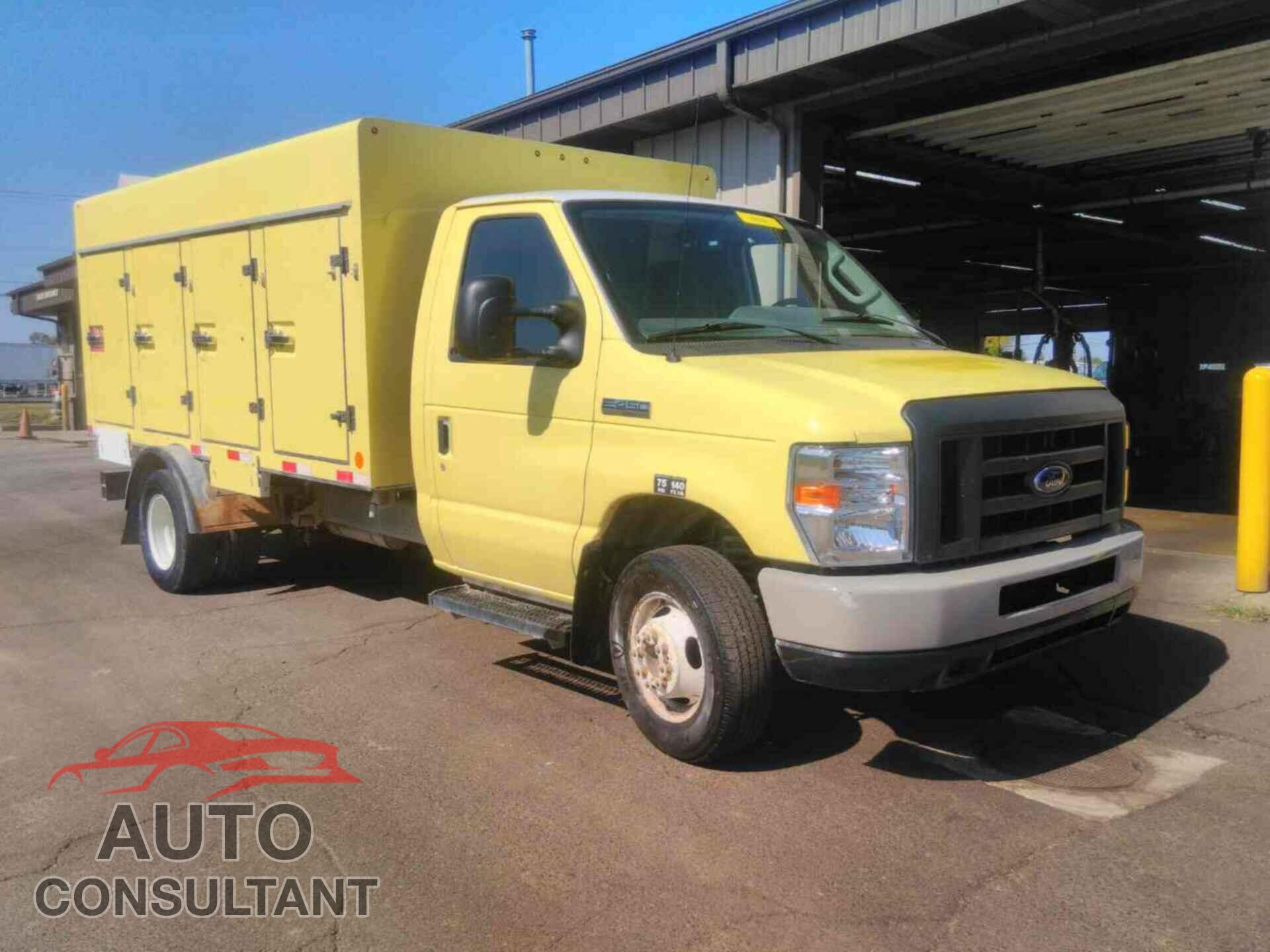 FORD ECONOLINE 2018 - 1FDXE4FS2JDC18933