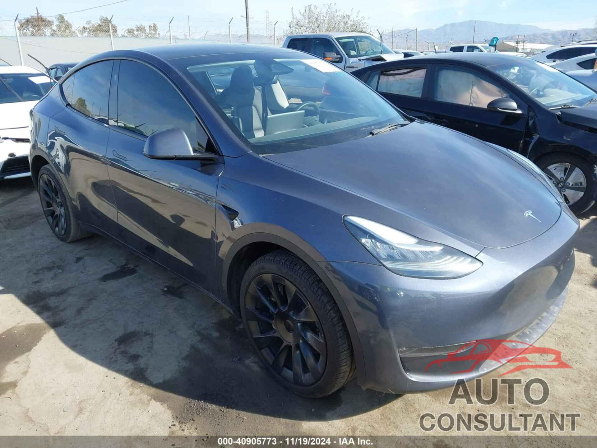 TESLA MODEL Y 2023 - 7SAYGDEE1PA137017