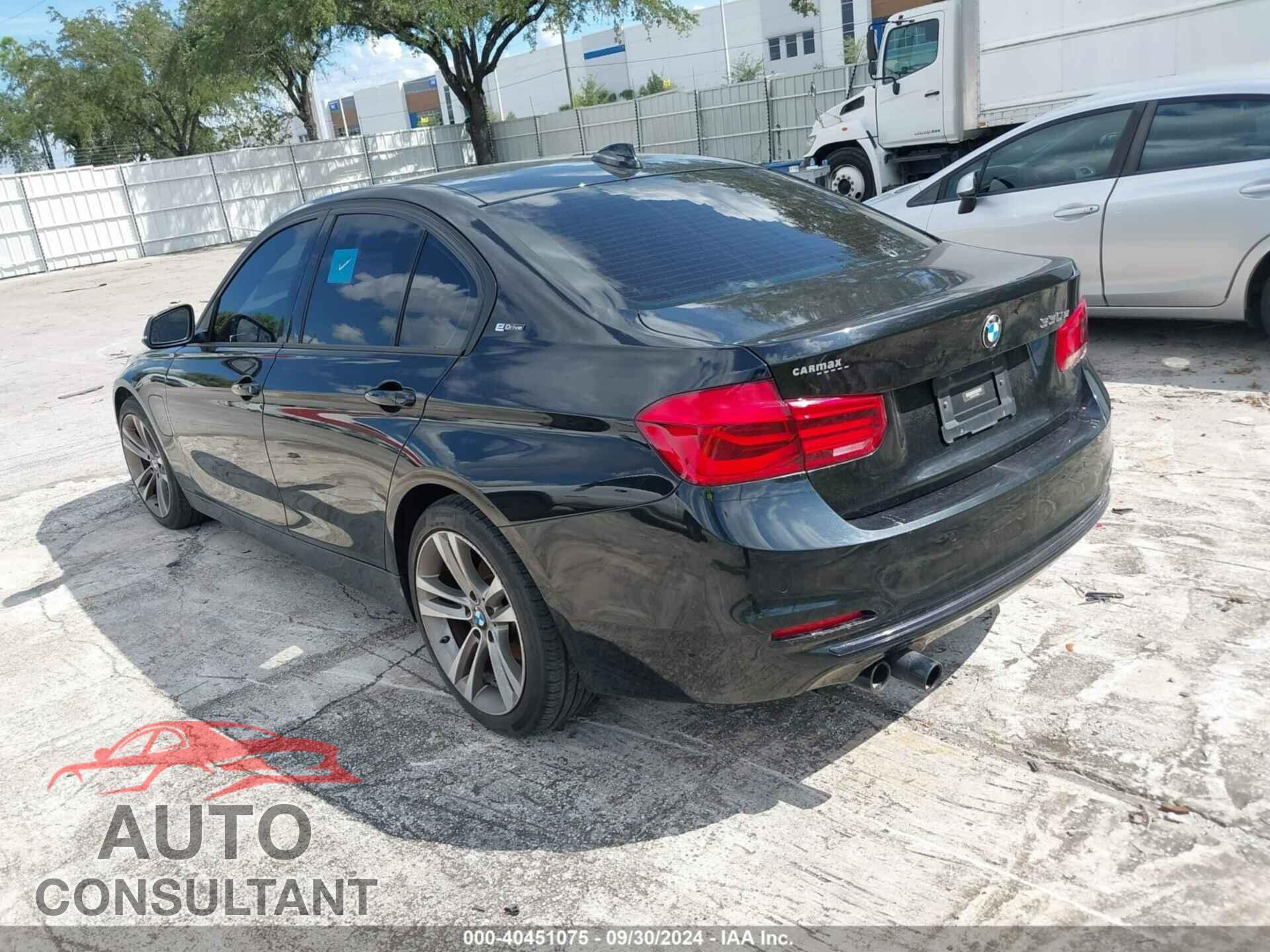 BMW 330E 2016 - WBA8E1C55GK479593