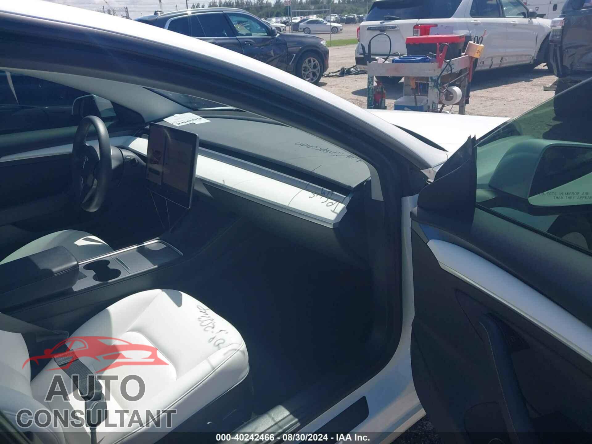 TESLA MODEL 3 2021 - 5YJ3E1EB9MF034251