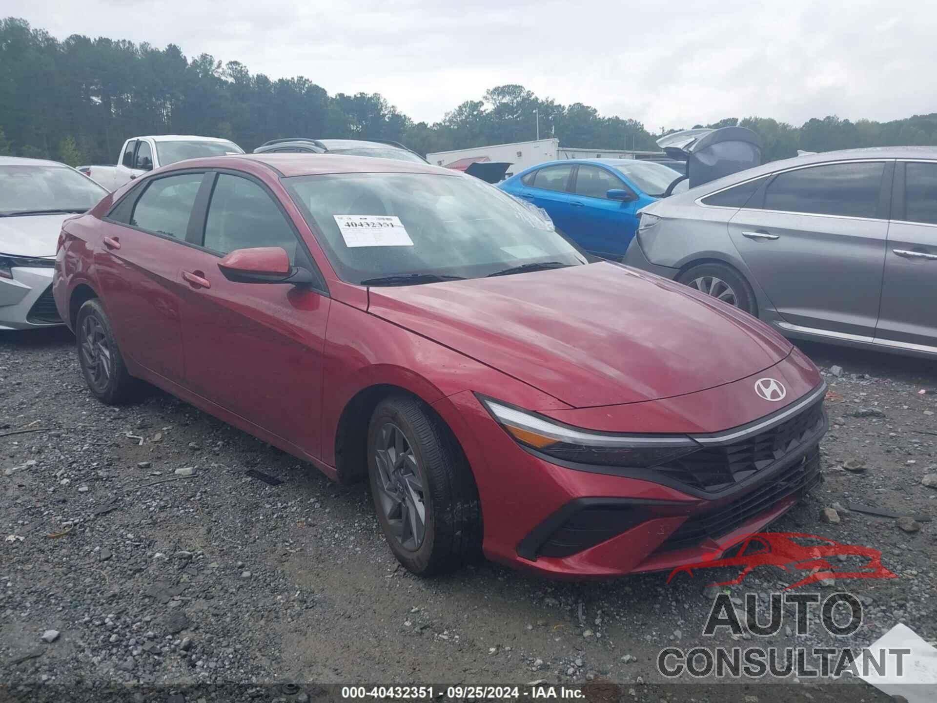 HYUNDAI ELANTRA 2024 - KMHLM4DG3RU693759