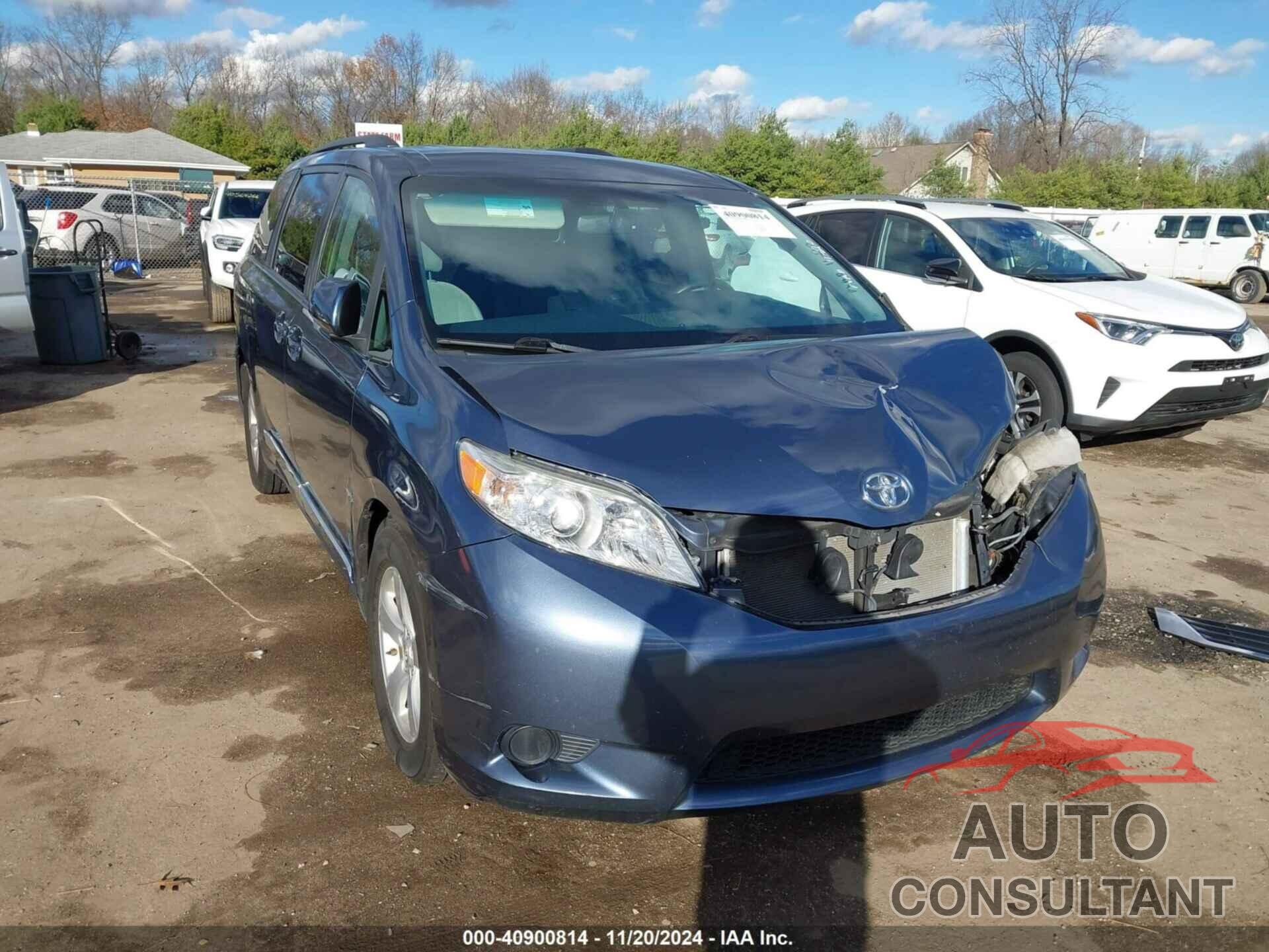 TOYOTA SIENNA 2017 - 5TDKZ3DC5HS867813