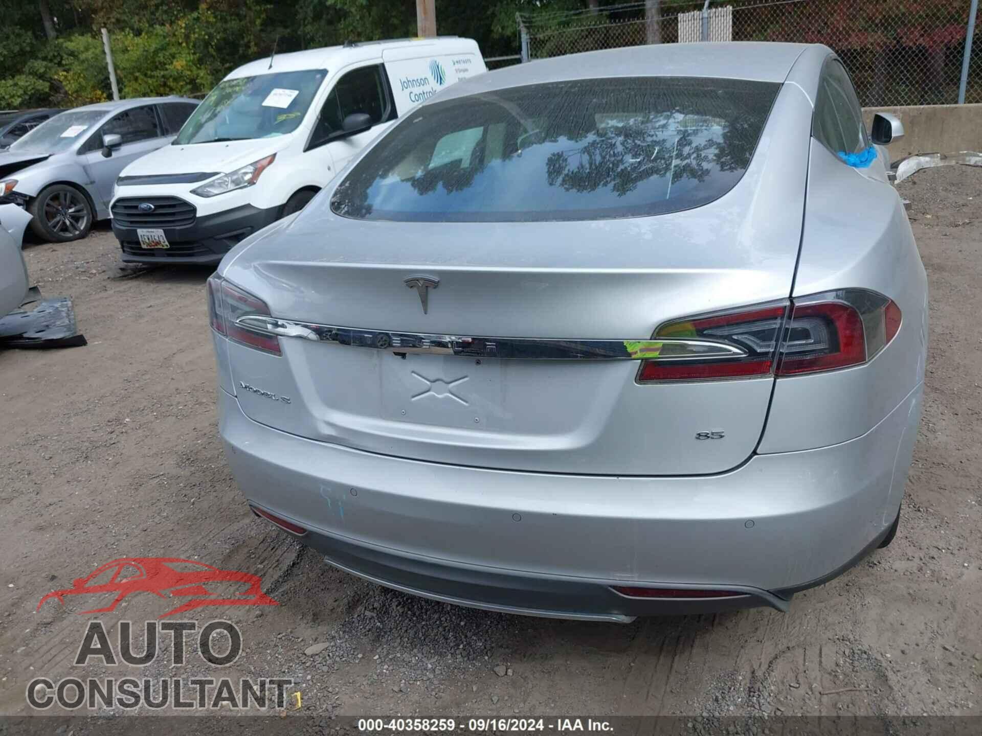 TESLA MODEL S 2013 - 5YJSA1CN2DFP27666