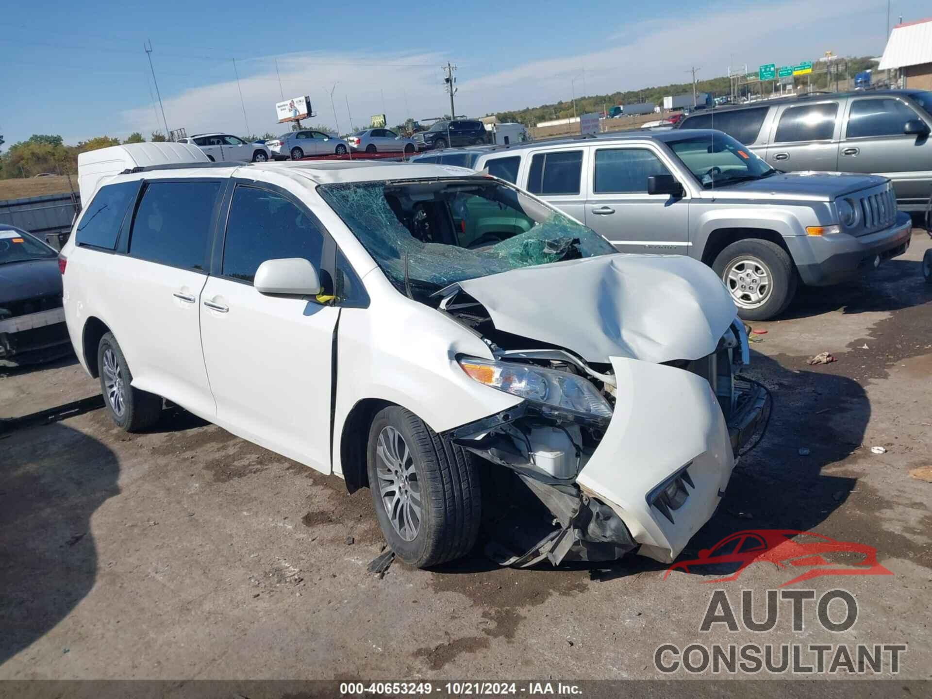 TOYOTA SIENNA 2019 - 5TDYZ3DC4KS967130