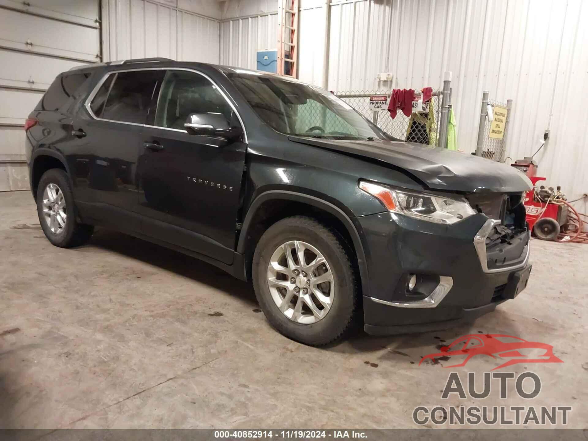 CHEVROLET TRAVERSE 2018 - 1GNEVGKW4JJ147376