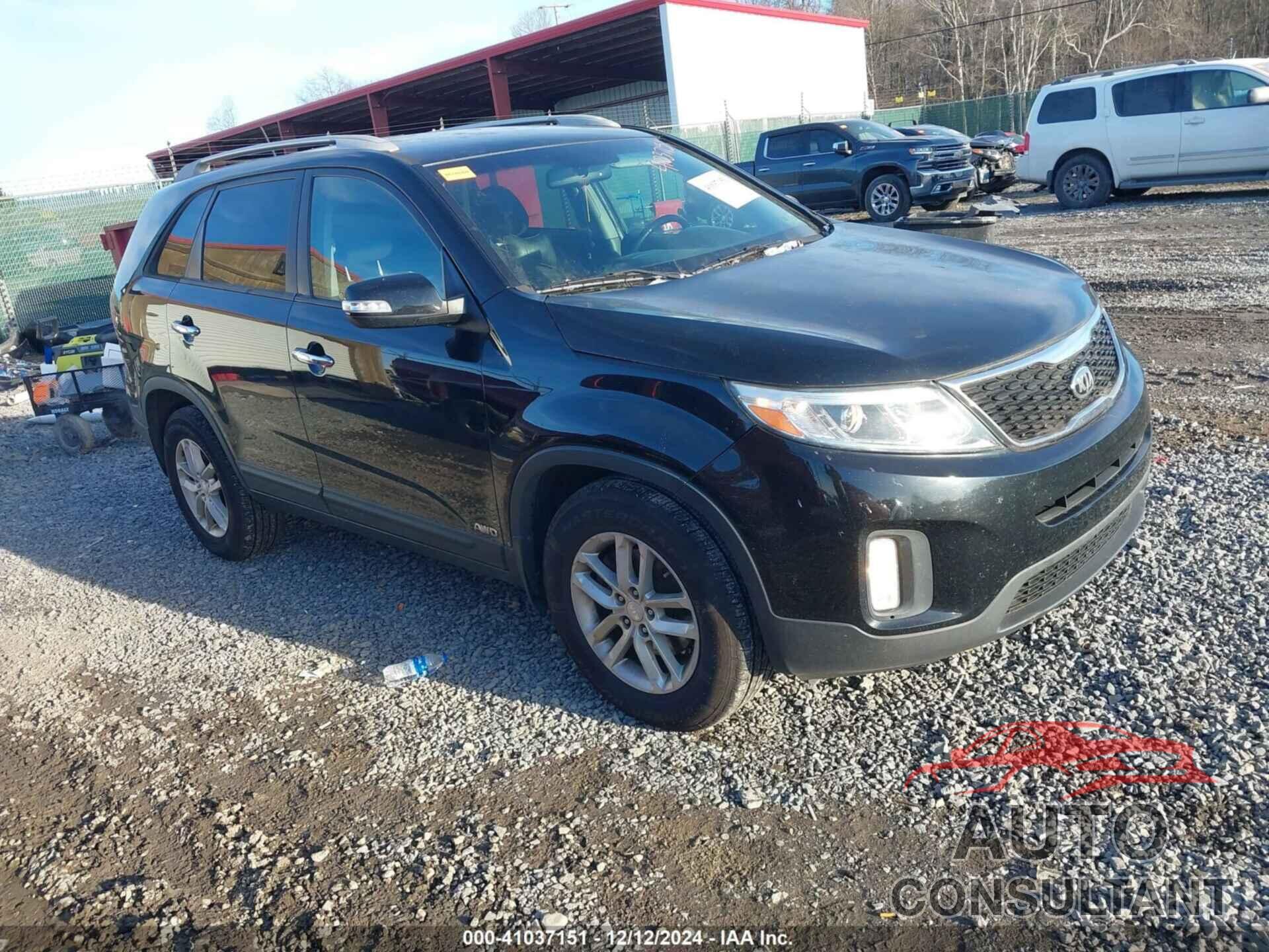 KIA SORENTO 2015 - 5XYKTDA78FG601680