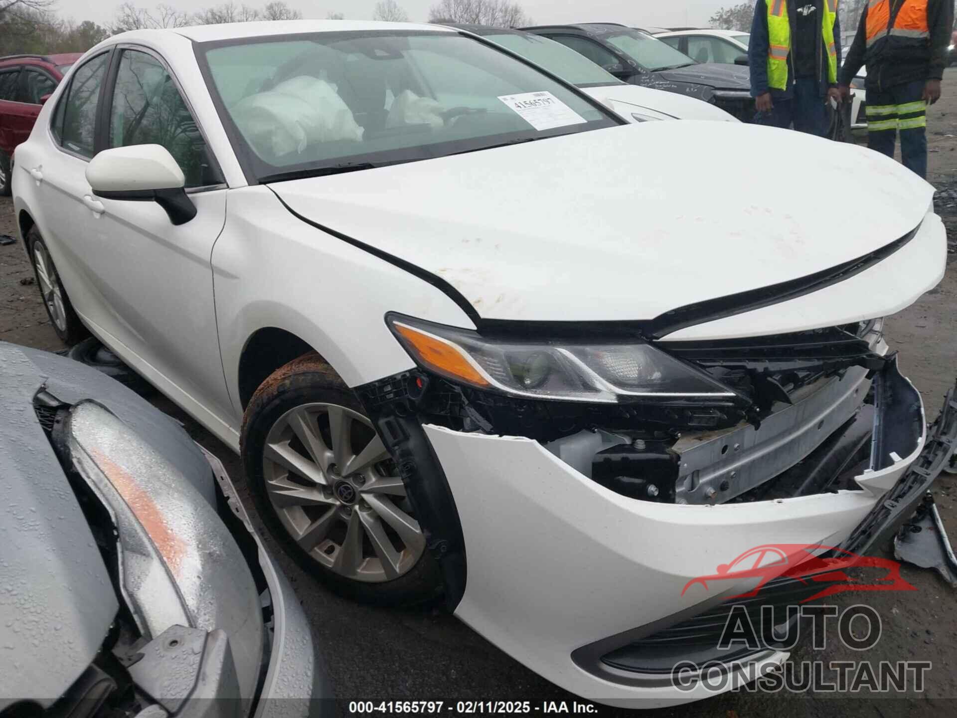 TOYOTA CAMRY 2024 - 4T1C11AK1RU877694