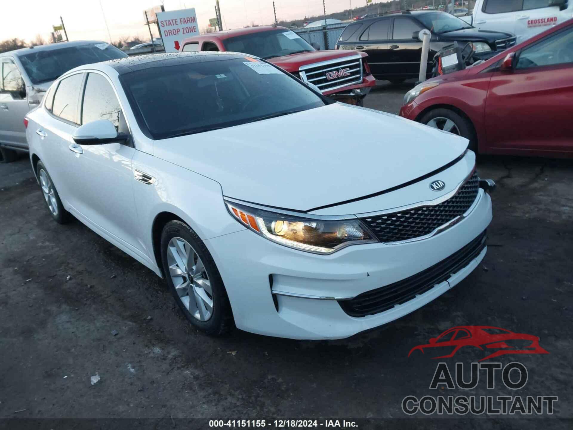 KIA OPTIMA 2018 - 5XXGU4L37JG203855