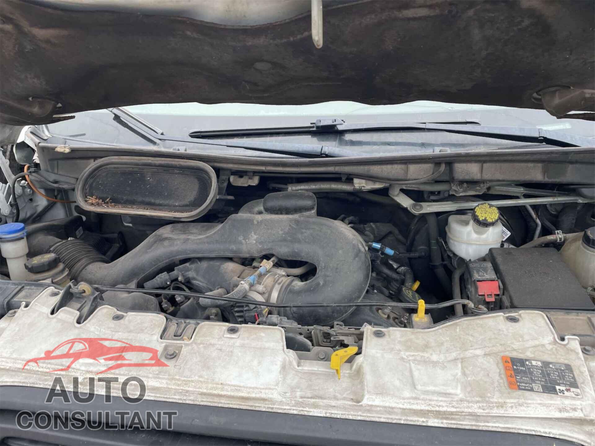 FORD TRANSIT 2018 - 1FTYE1YM4JKB52192