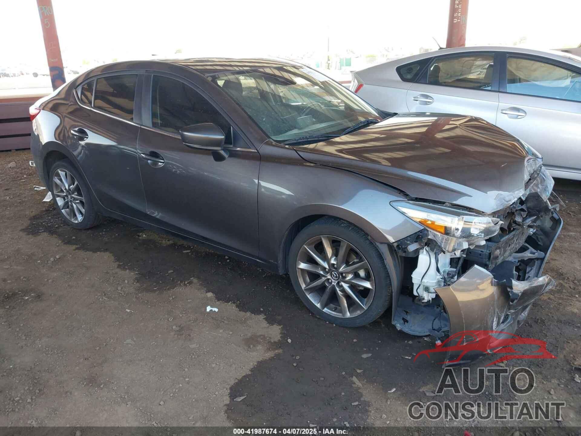 MAZDA MAZDA3 2018 - 3MZBN1V38JM209128