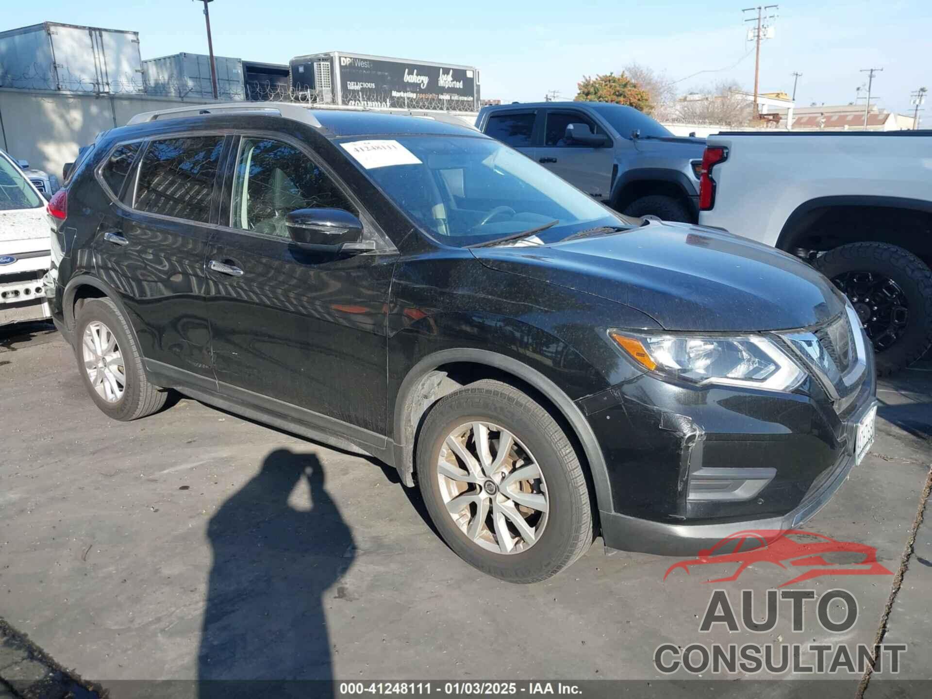 NISSAN ROGUE 2017 - KNMAT2MT0HP612326