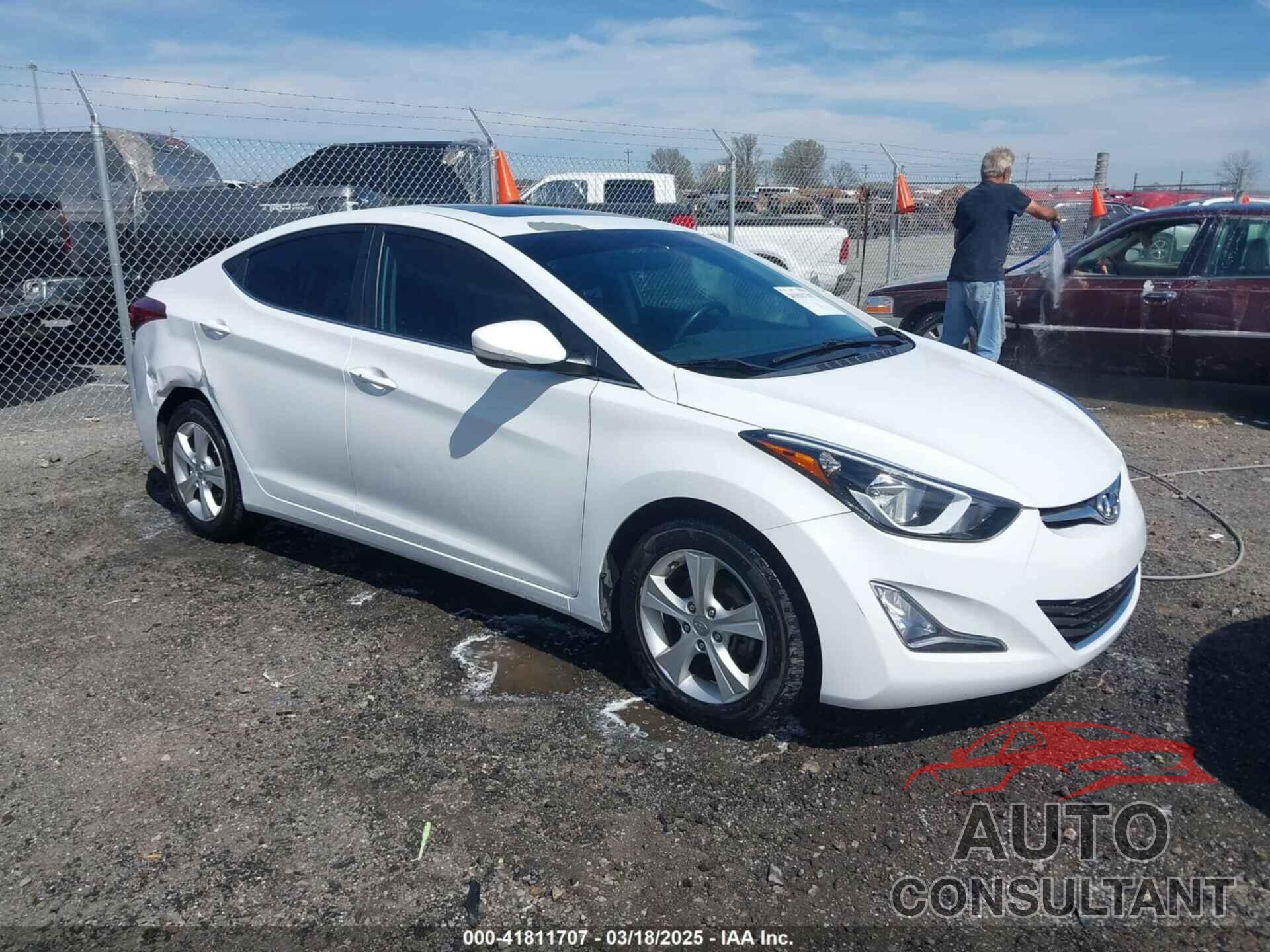 HYUNDAI ELANTRA 2016 - 5NPDH4AE0GH769882