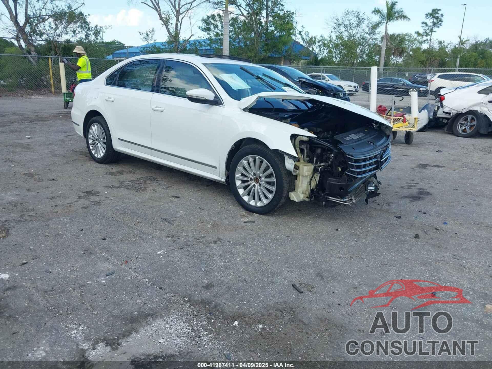 VOLKSWAGEN PASSAT 2016 - 1VWBS7A35GC036910