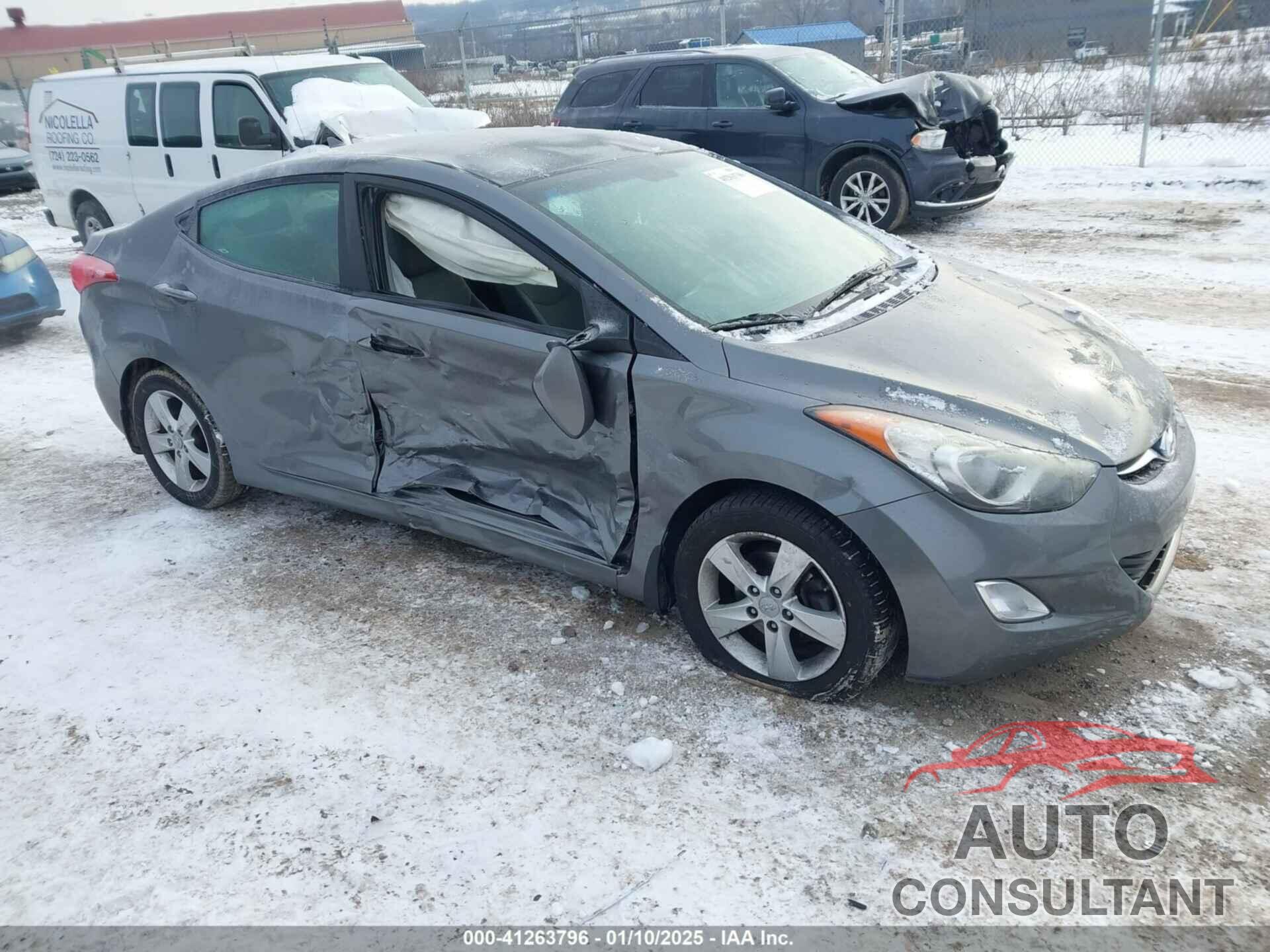 HYUNDAI ELANTRA 2013 - 5NPDH4AE6DH395113
