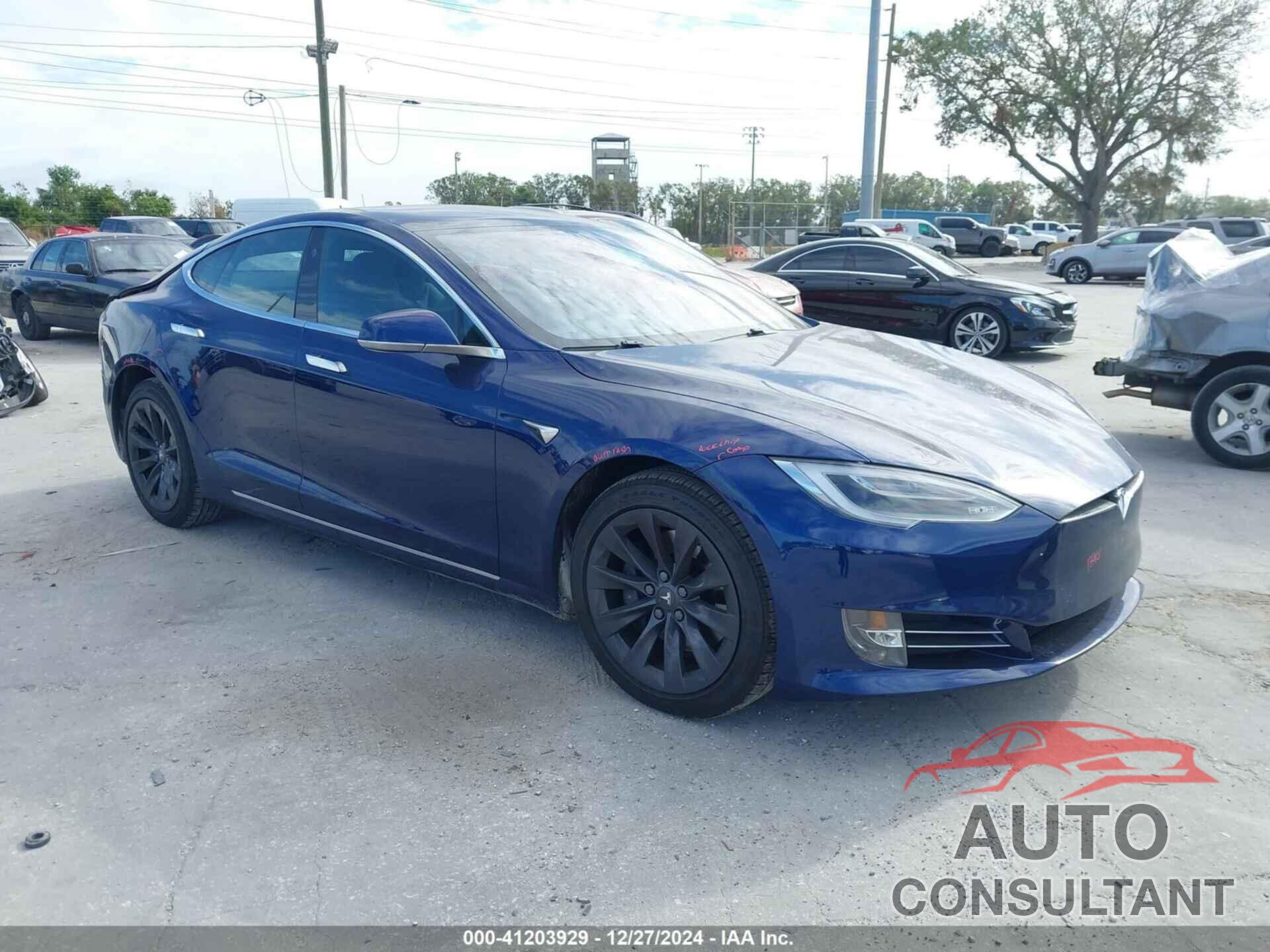 TESLA MODEL S 2018 - 5YJSA1E24JF275735