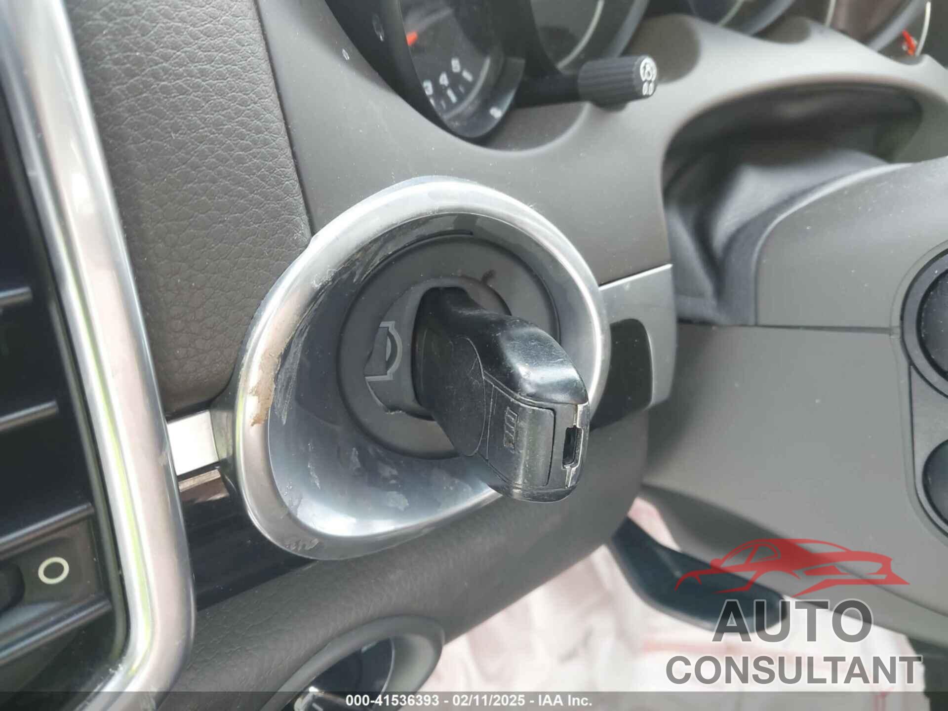 PORSCHE CAYENNE 2017 - WP1AA2A24HKA81855