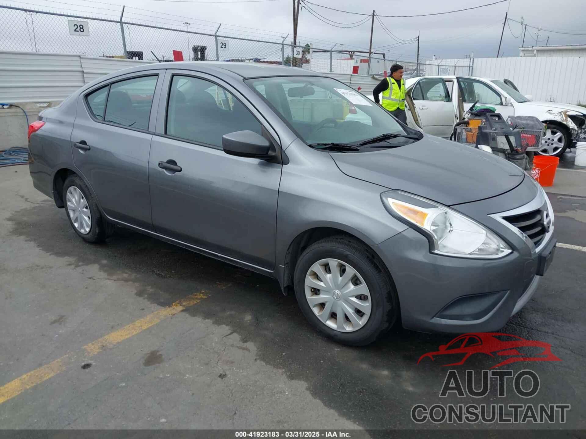 NISSAN VERSA 2017 - 3N1CN7AP3HL803230