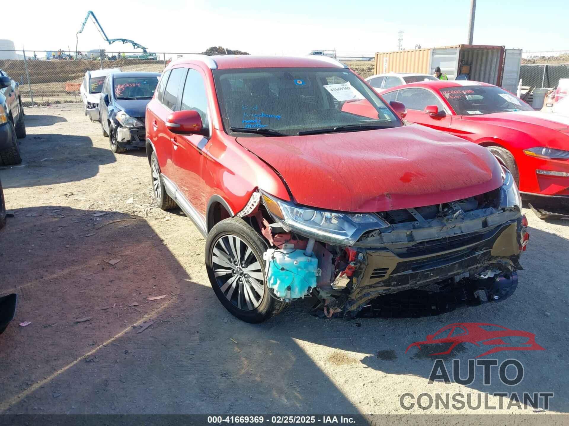 MITSUBISHI OUTLANDER 2019 - JA4AD3A31KZ018390