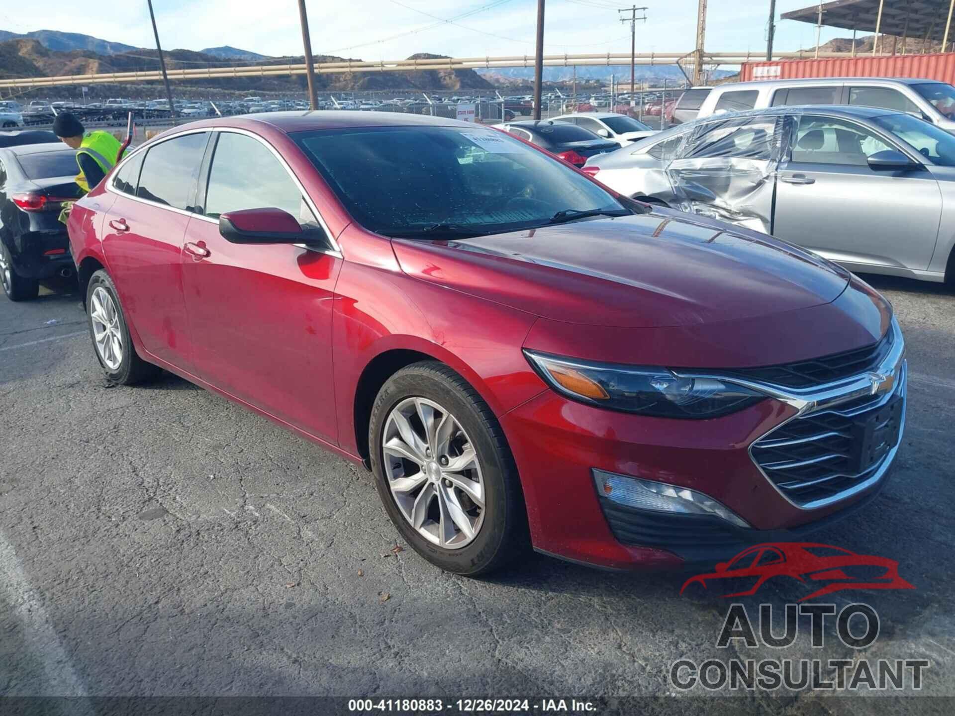 CHEVROLET MALIBU 2019 - 1G1ZD5STXKF209075