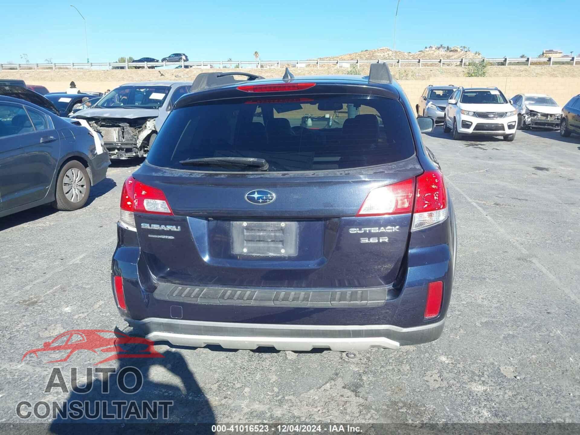 SUBARU OUTBACK 2014 - 4S4BRDPC5E2256812