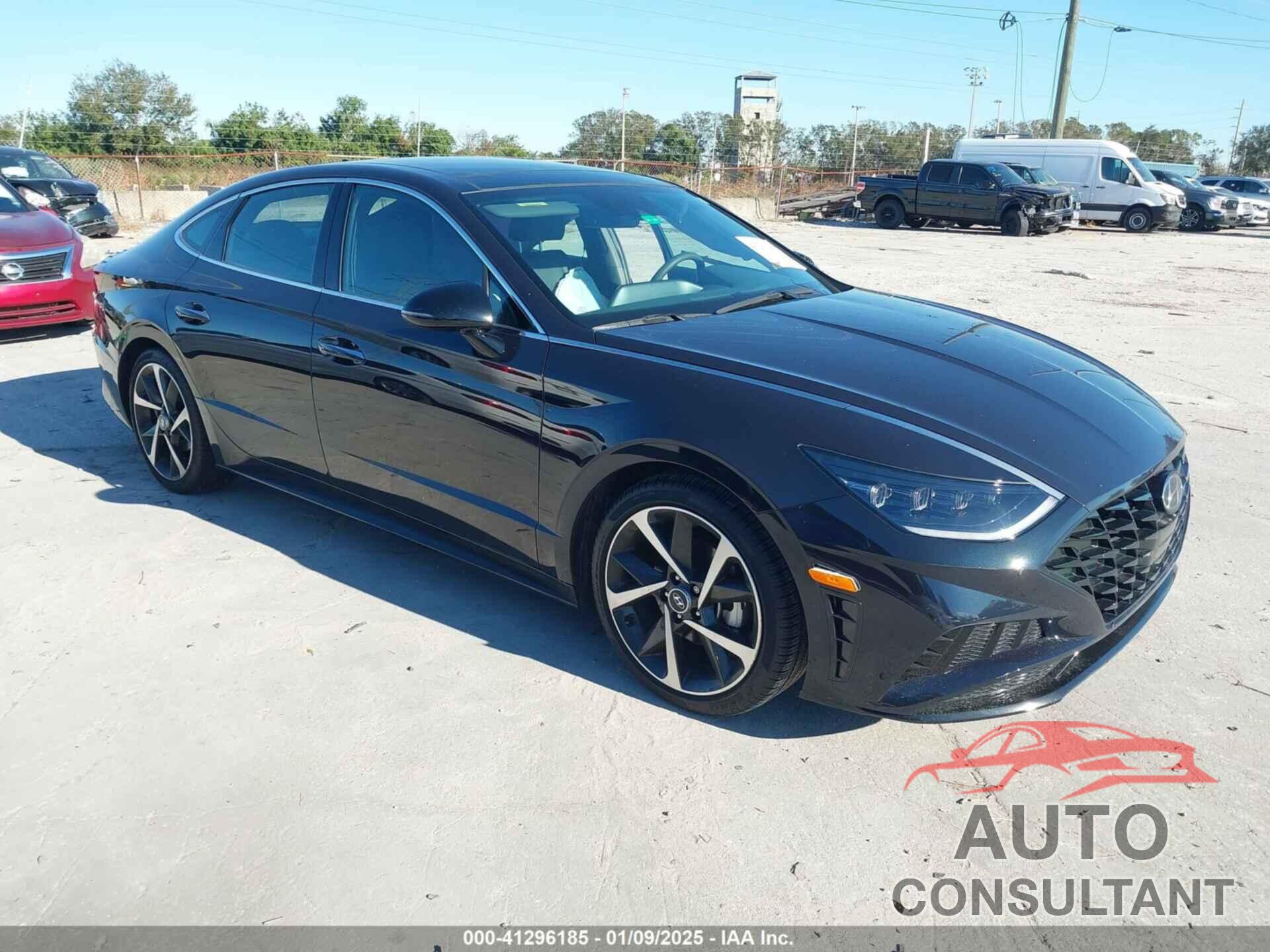 HYUNDAI SONATA 2023 - KMHL44J24PA310810