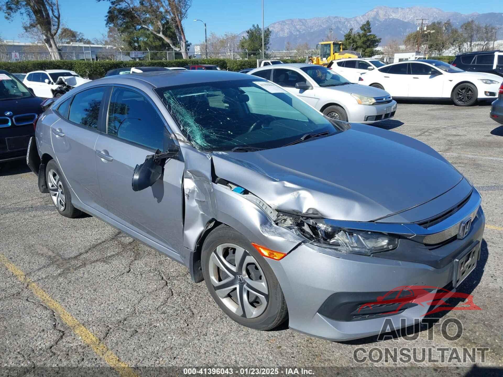 HONDA CIVIC 2018 - 2HGFC2F50JH527731