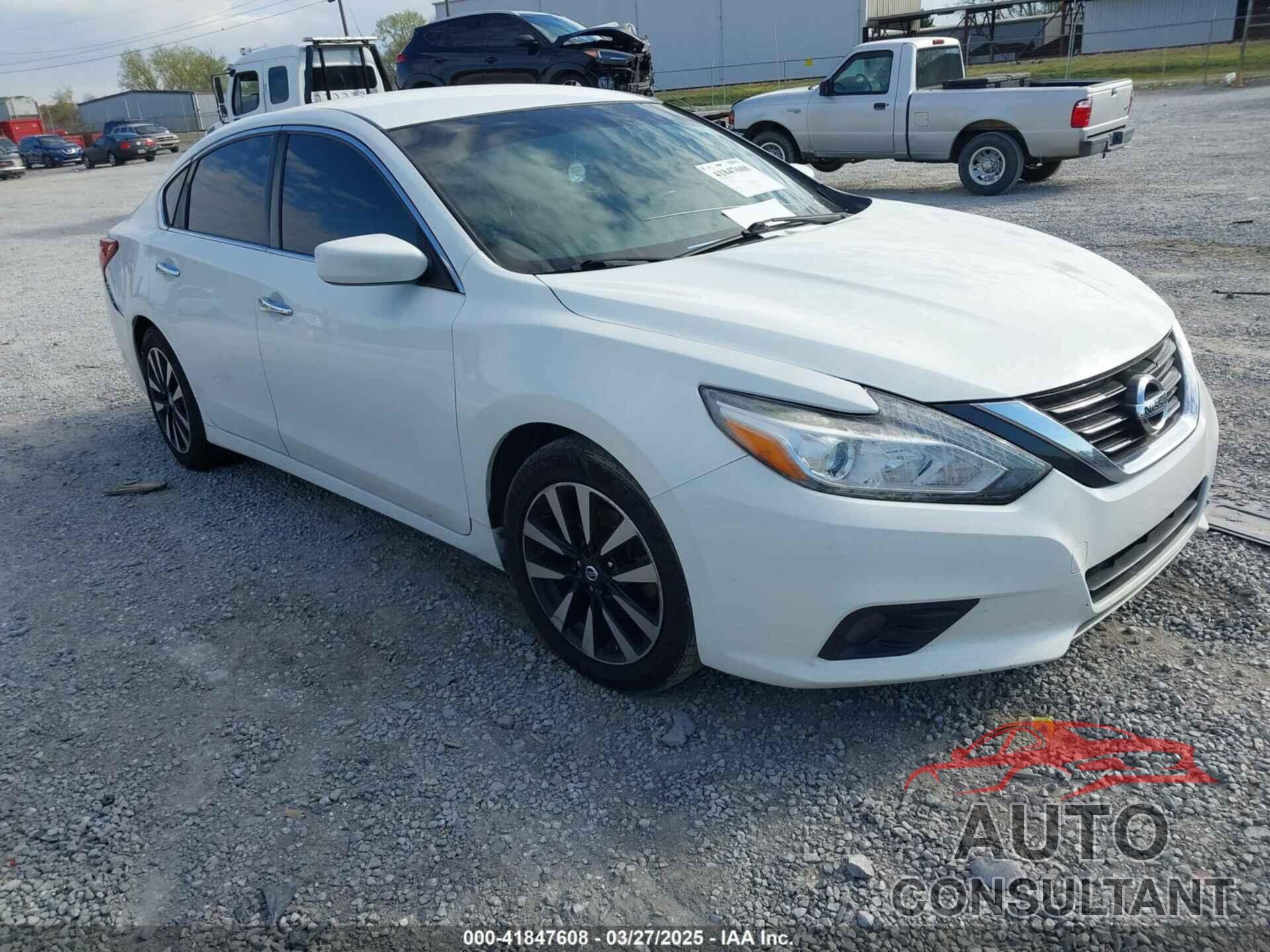 NISSAN ALTIMA 2018 - 1N4AL3AP3JC214754