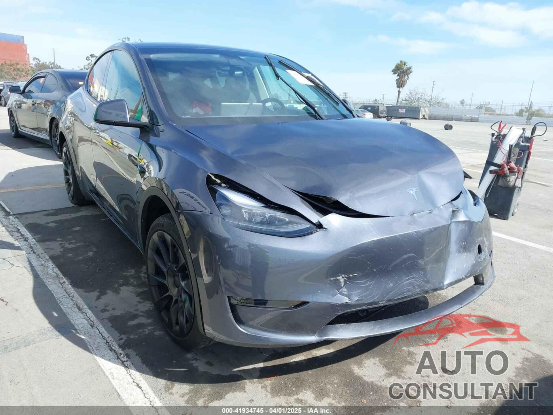 TESLA MODEL Y 2023 - 7SAYGDEE5PF605835