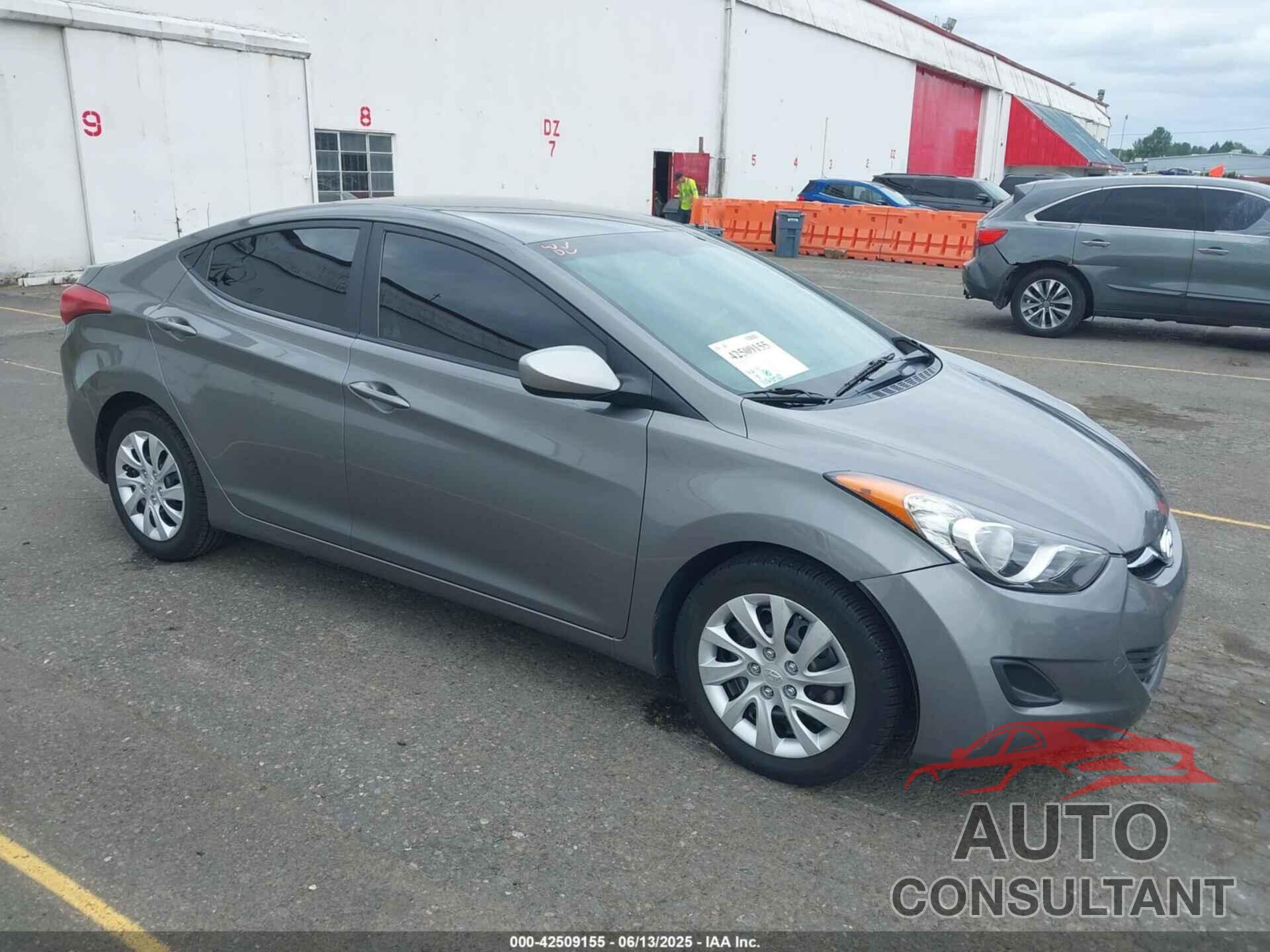 HYUNDAI ELANTRA 2013 - 5NPDH4AE7DH227254