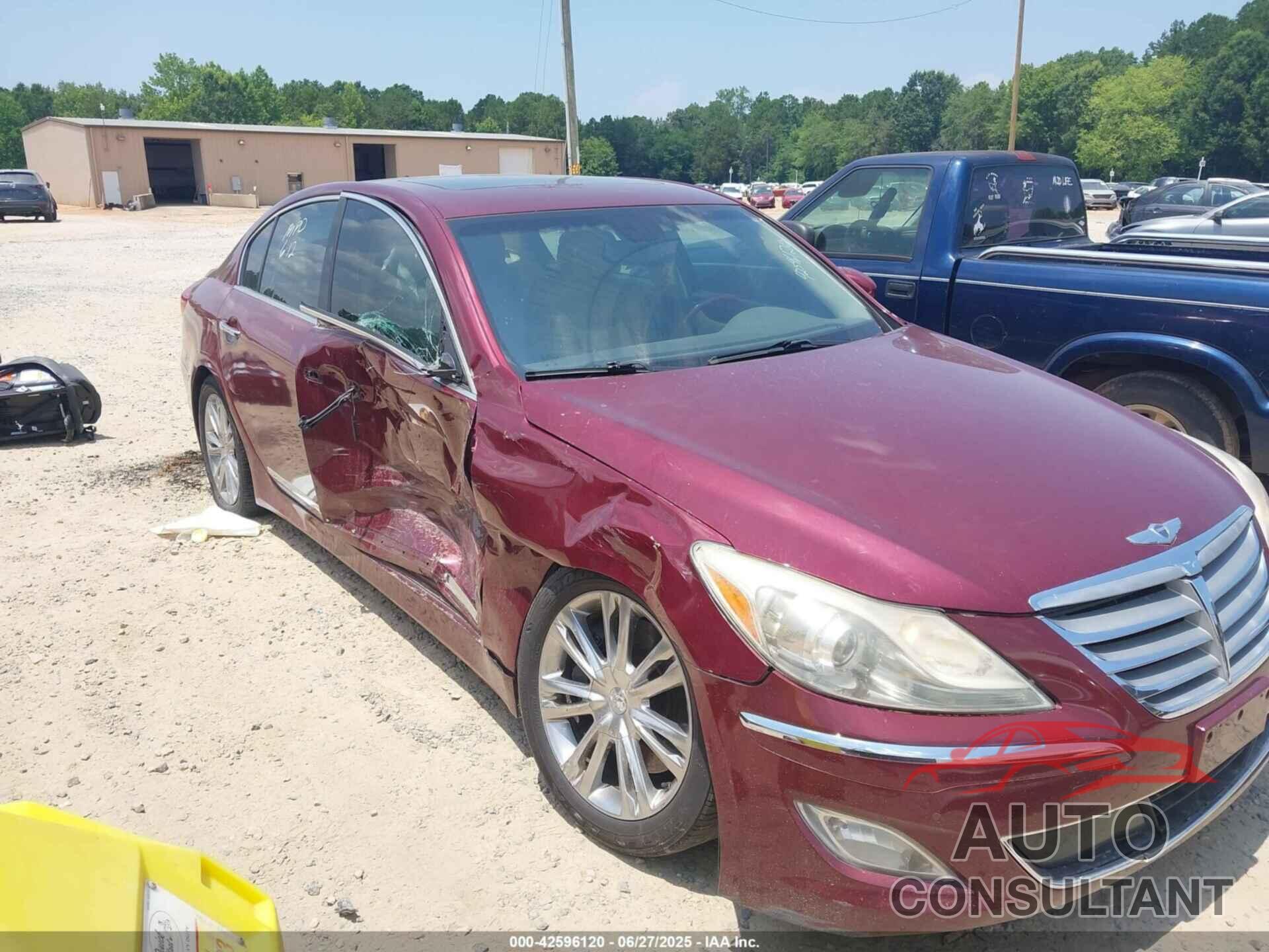 HYUNDAI GENESIS 2012 - KMHGC4DF8CU184317