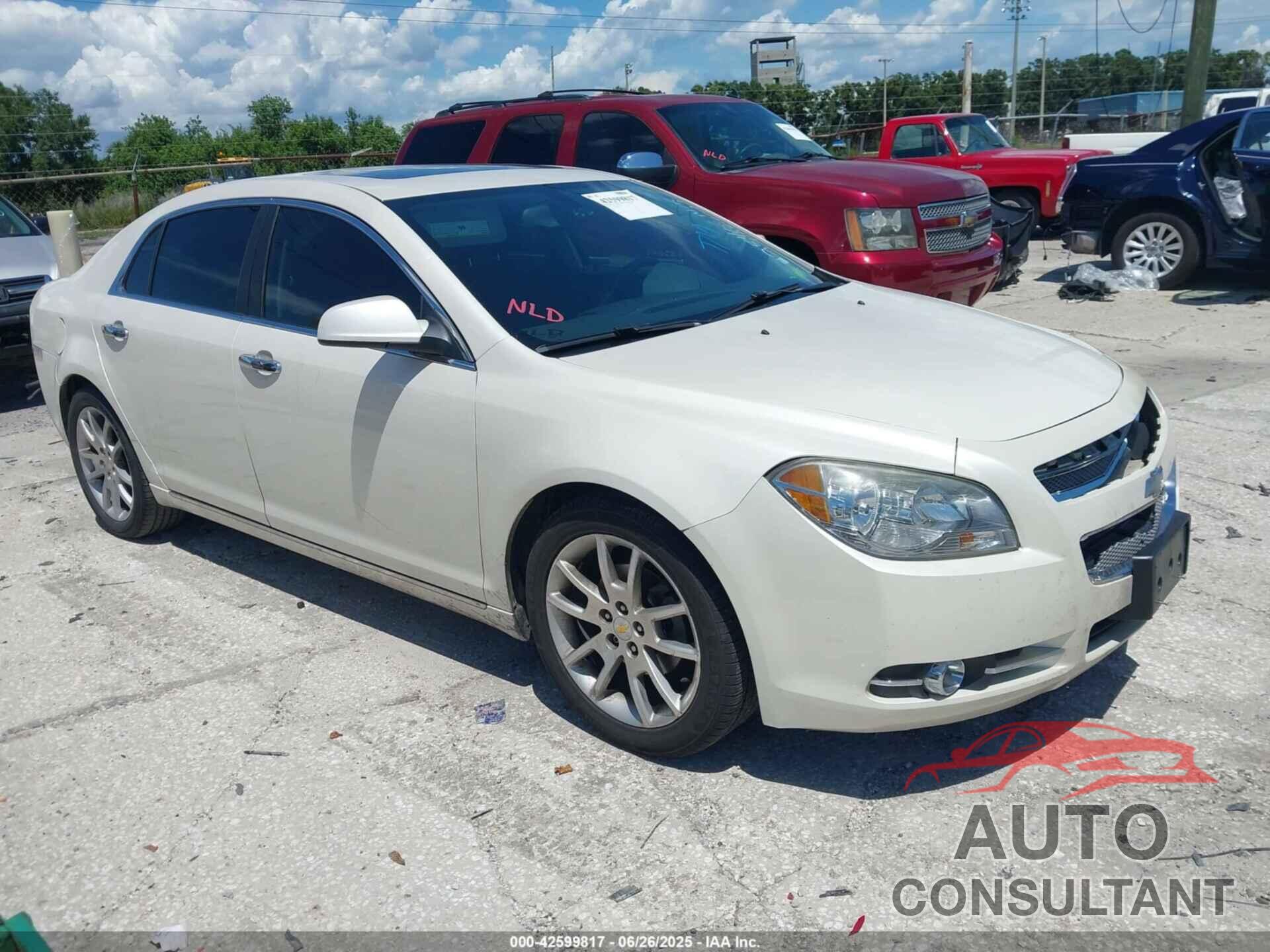 CHEVROLET MALIBU 2011 - 1G1ZE5E18BF251106