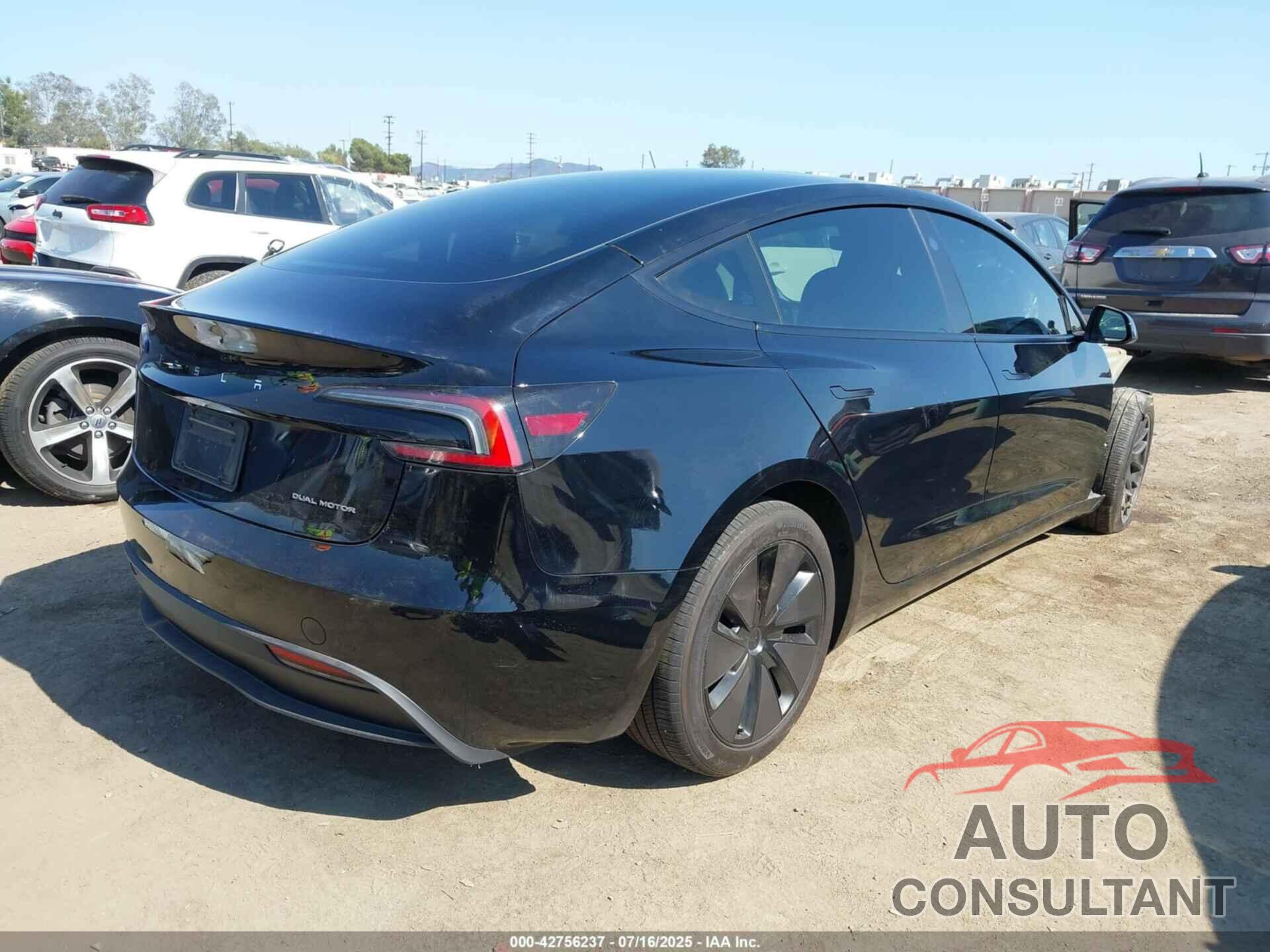 TESLA MODEL 3 2024 - 5YJ3E1EB6RF736731