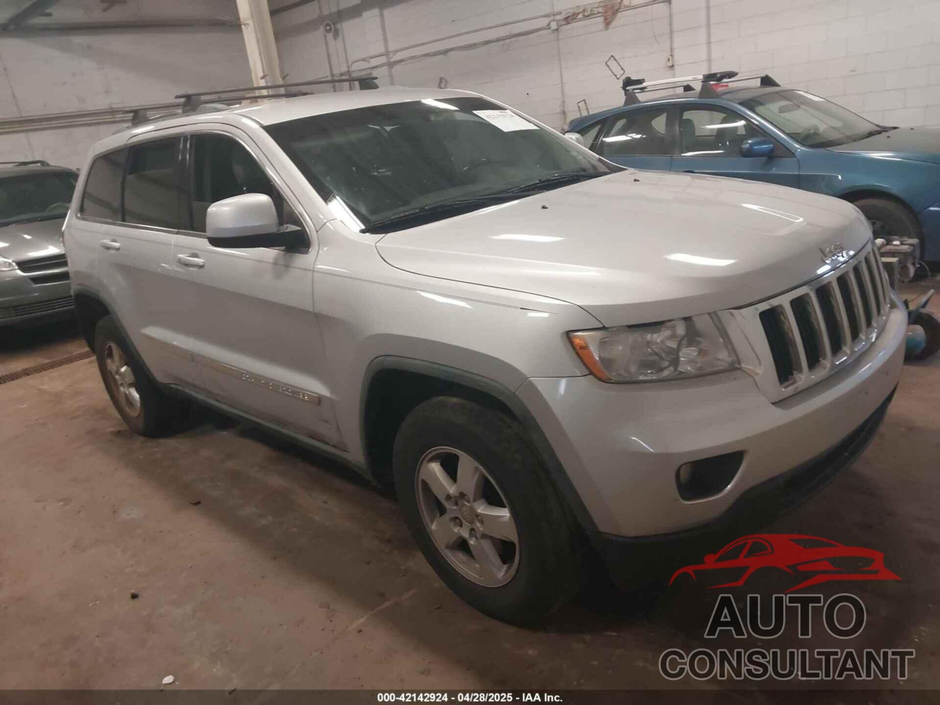 JEEP GRAND CHEROKEE 2011 - 1J4RR4GG5BC571955
