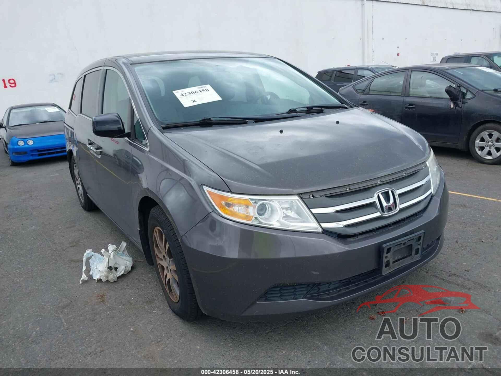 HONDA ODYSSEY 2013 - 5FNRL5H44DB072698