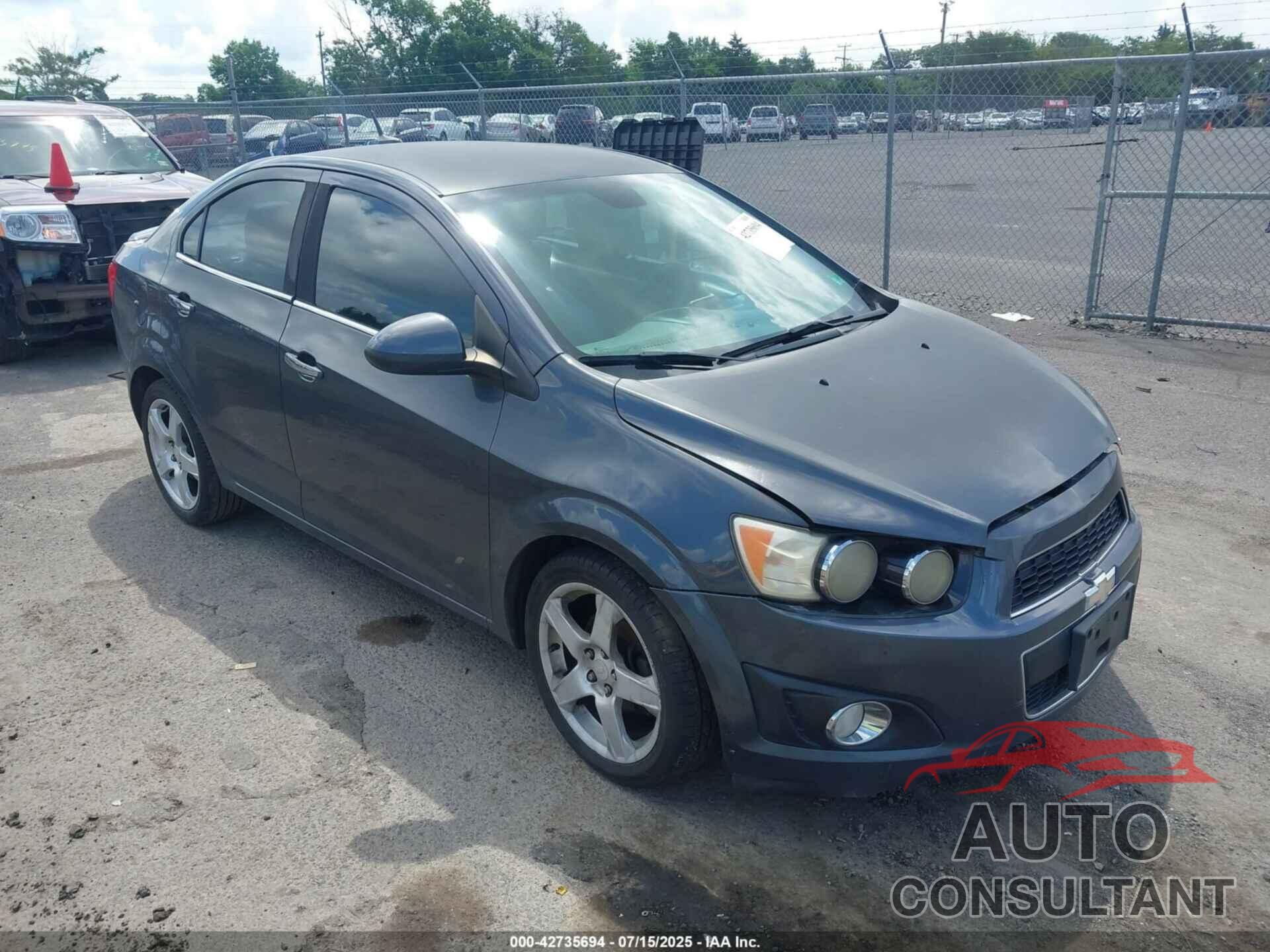 CHEVROLET SONIC 2013 - 1G1JE5SBXD4224112