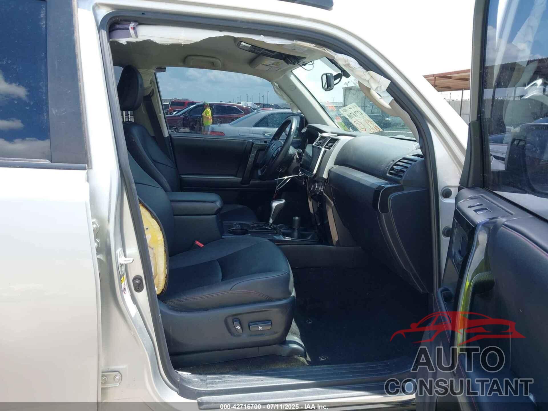 TOYOTA 4RUNNER 2019 - JTEBU5JR7K5663235