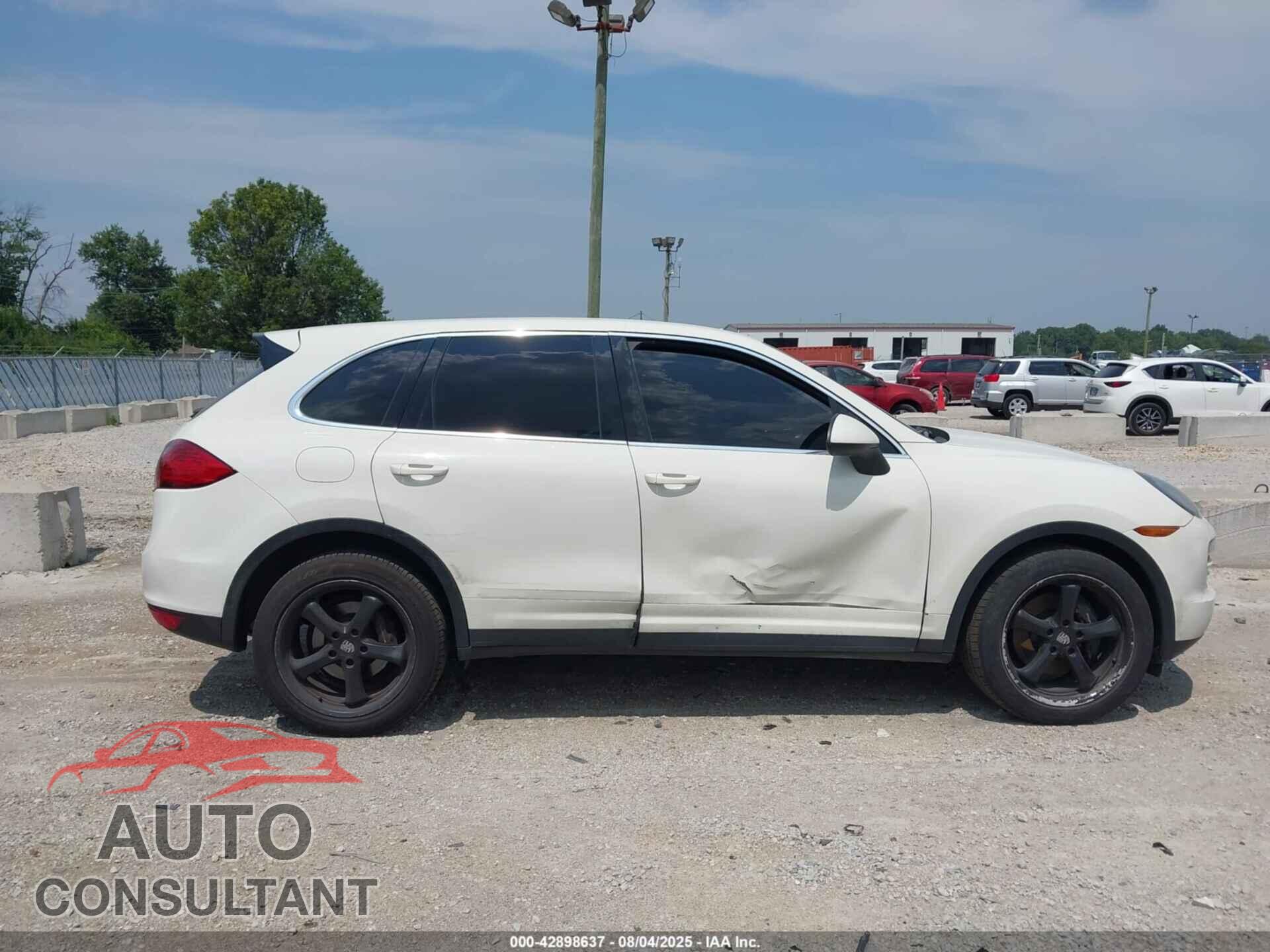PORSCHE CAYENNE 2011 - WP1AA2A26BLA04261