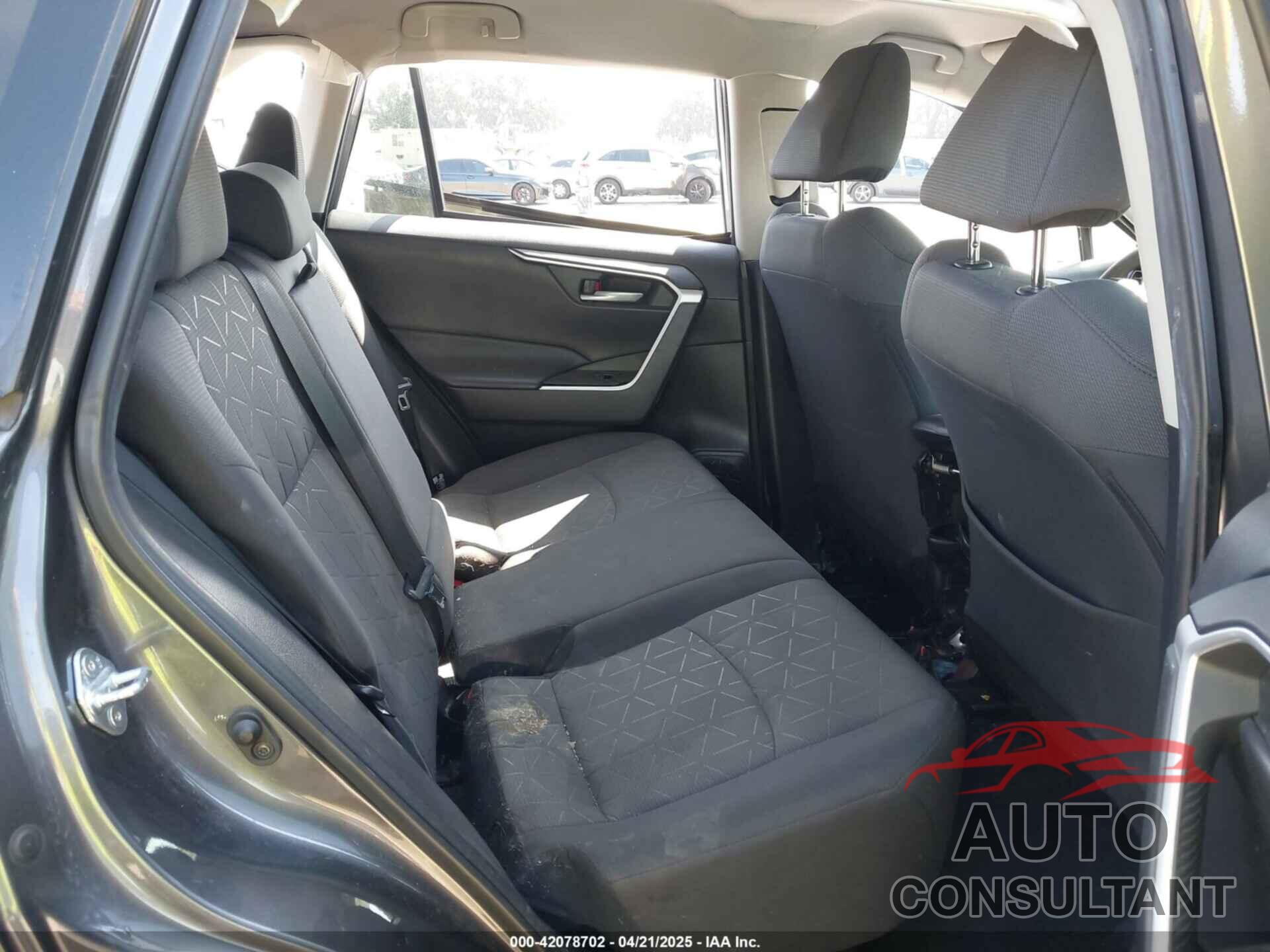 TOYOTA RAV4 2021 - 2T3W1RFV4MC126881