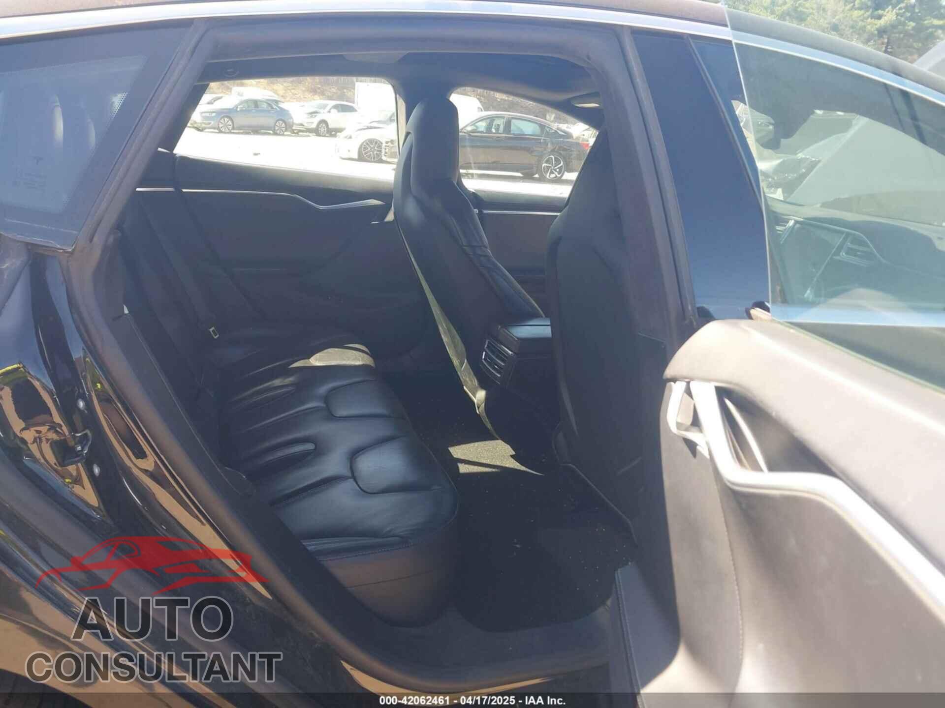 TESLA MODEL S 2016 - 5YJSA1E21GF140740