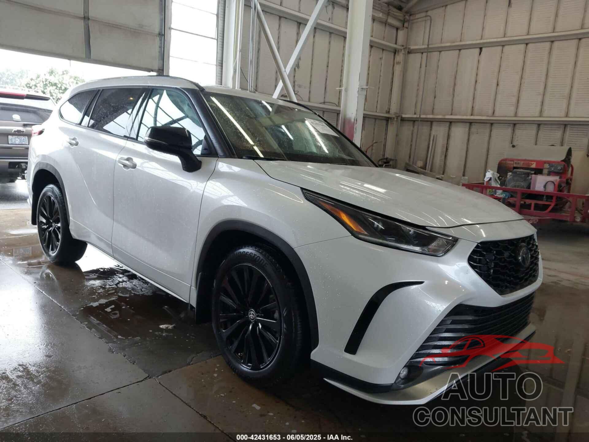 TOYOTA HIGHLANDER 2023 - 5TDKDRAHXPS520803
