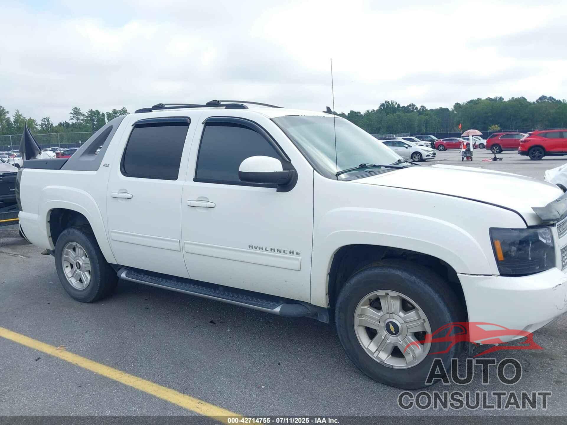 CHEVROLET AVALANCHE 1500 2011 - 3GNTKFE3XBG101145