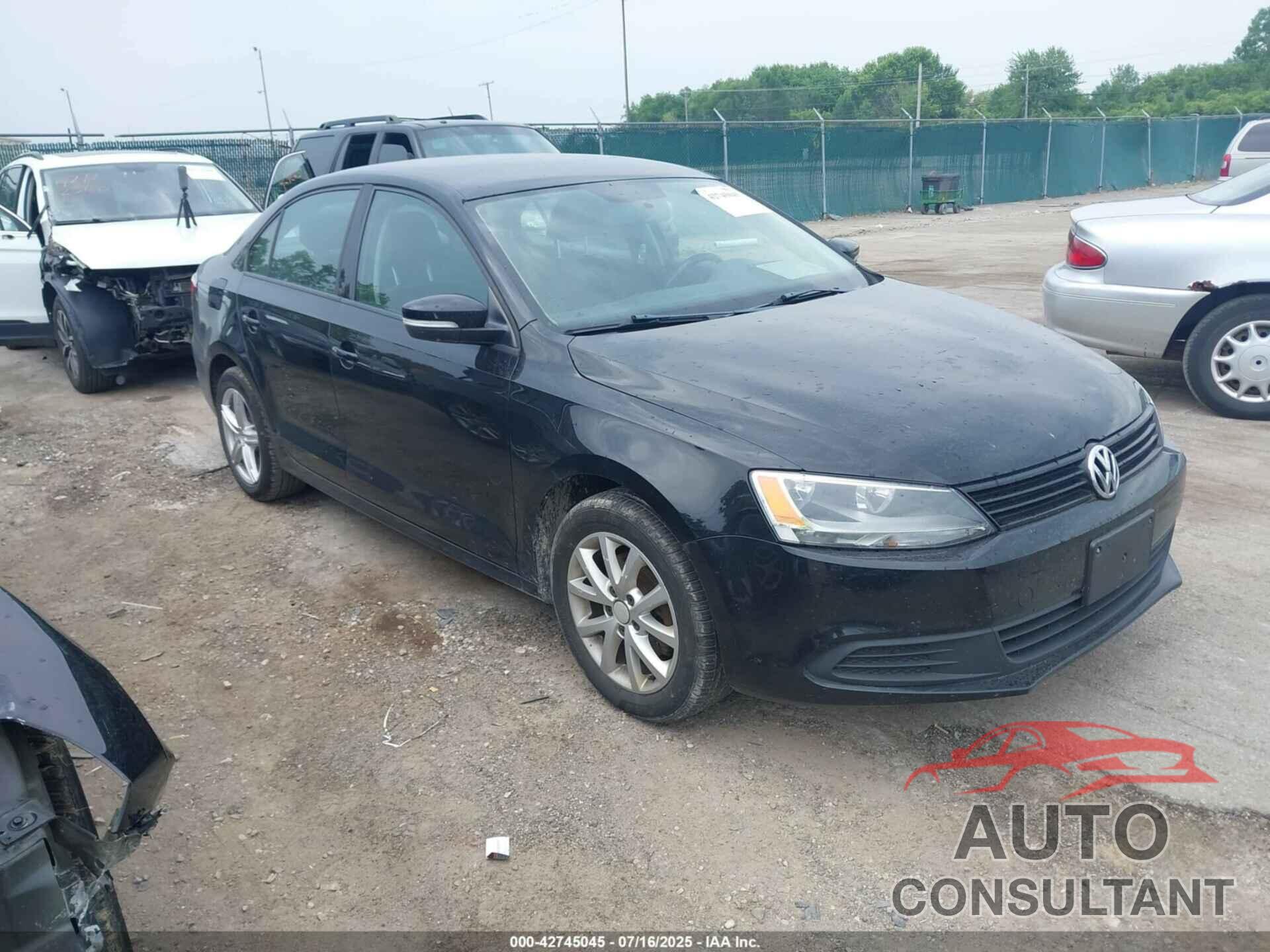 VOLKSWAGEN JETTA 2011 - 3VWDX7AJ7BM052493