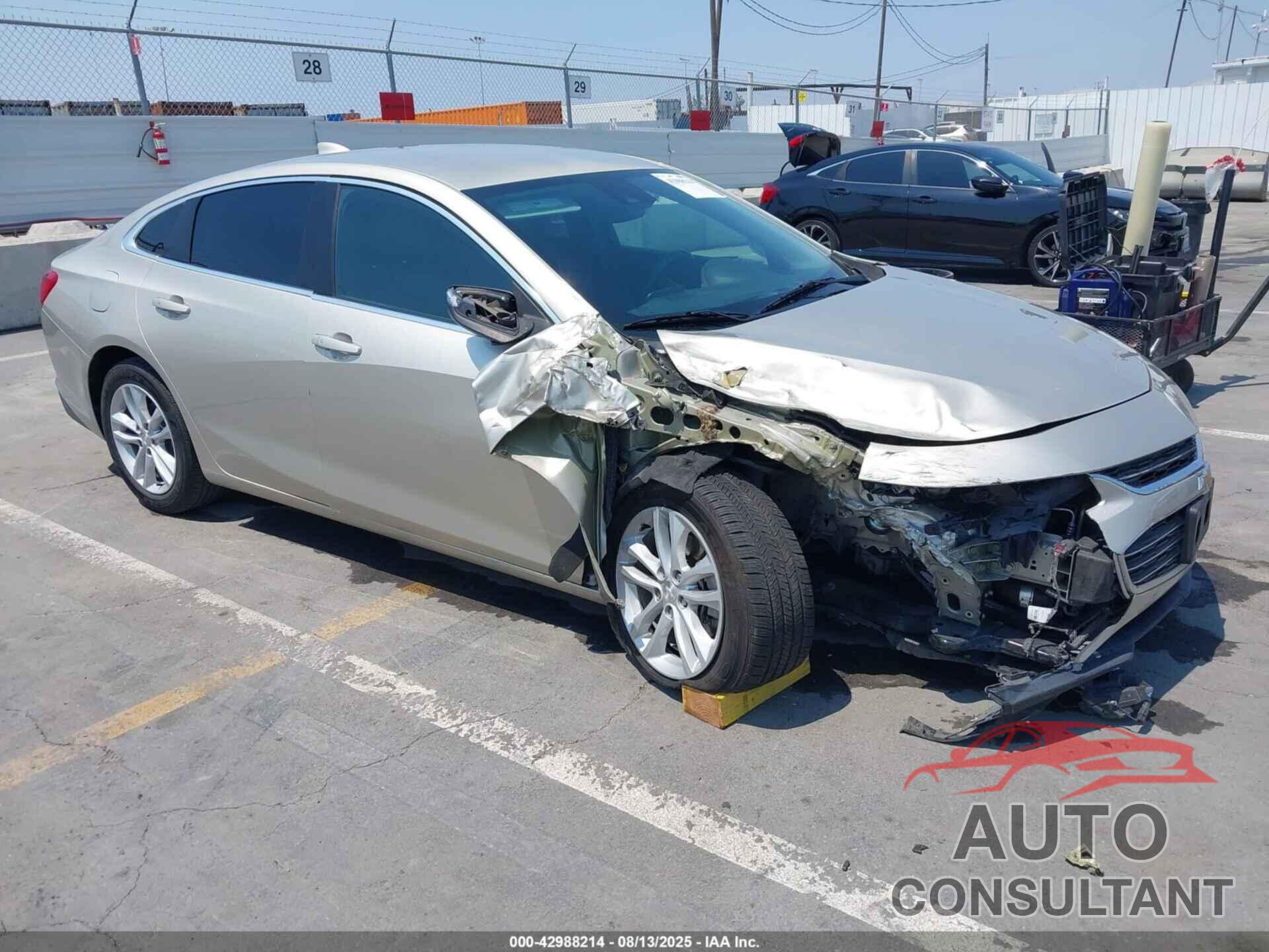 CHEVROLET MALIBU 2016 - 1G1ZE5ST5GF192352