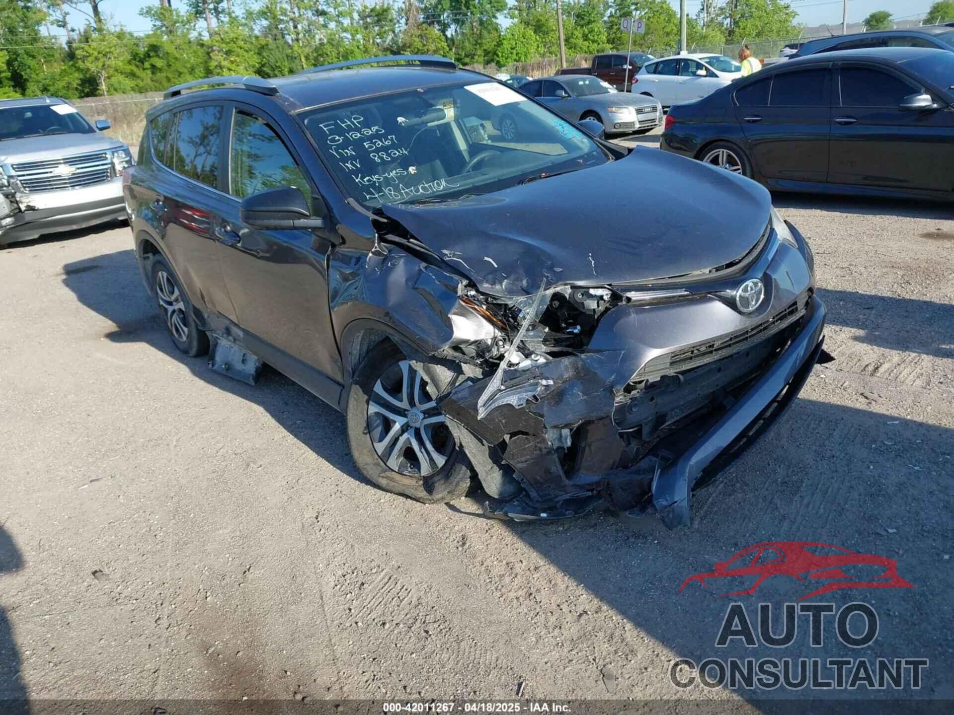 TOYOTA RAV4 2016 - JTMZFREV7GJ065267